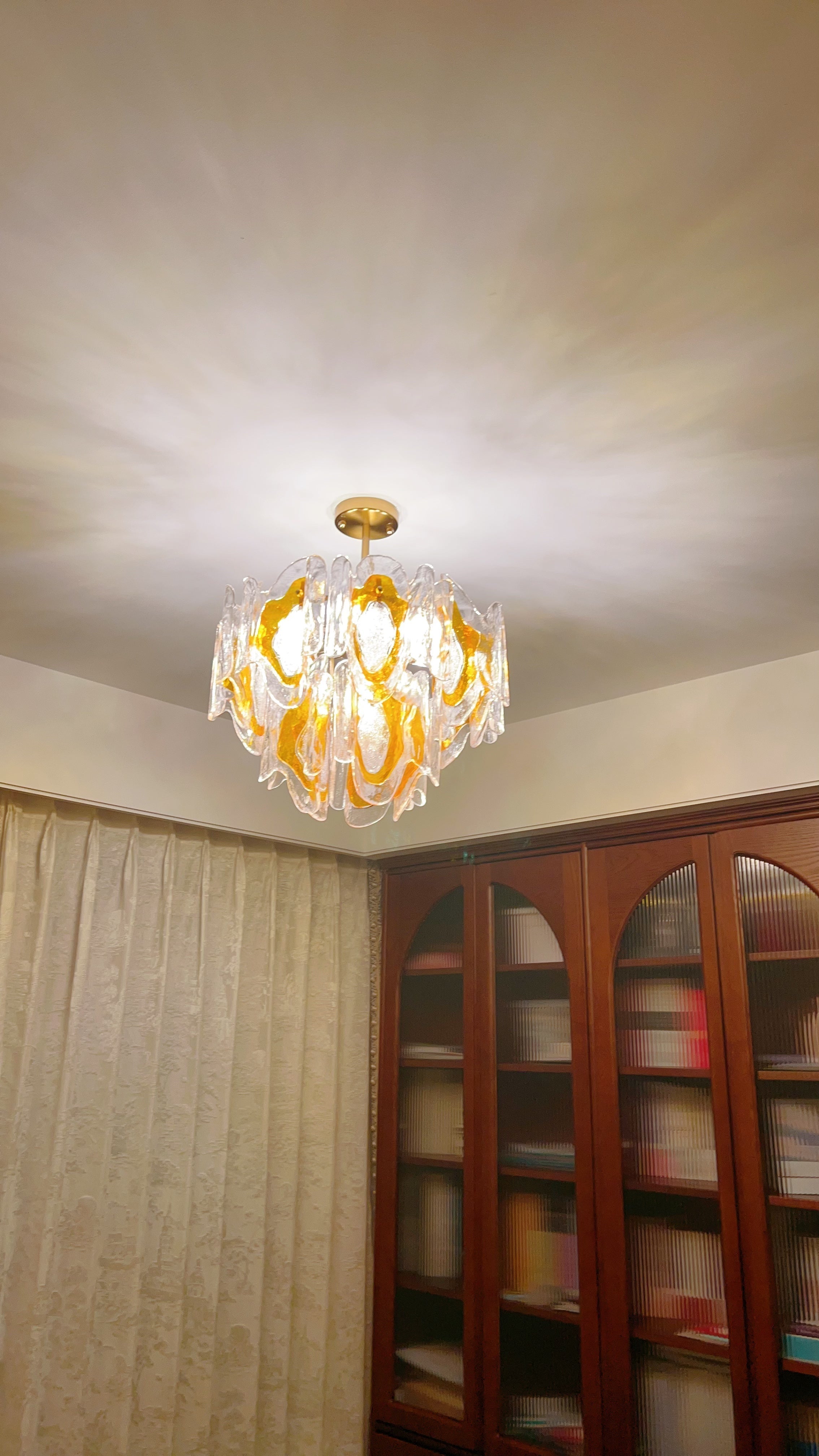 Zecaryra Chandelier