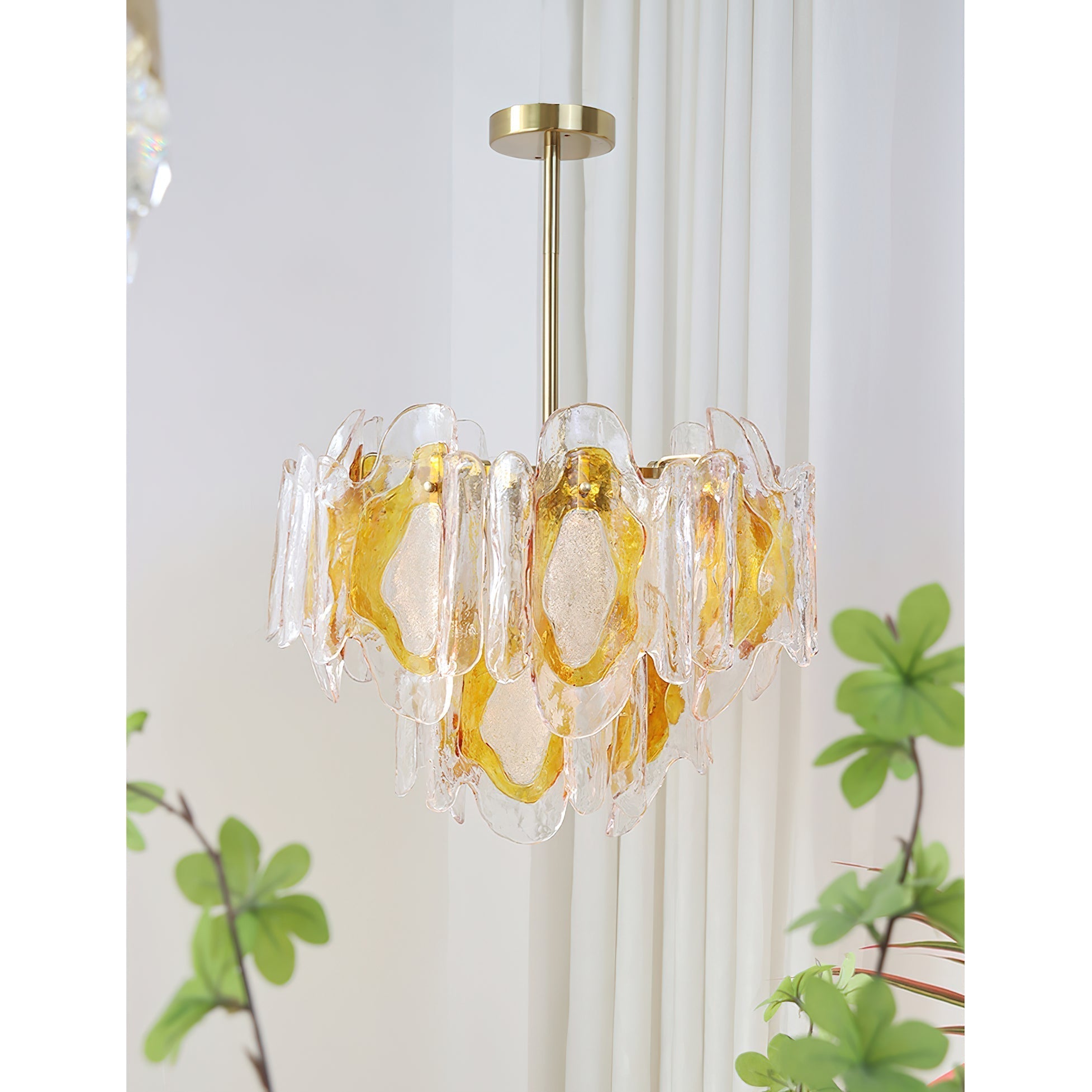Zecaryra Chandelier
