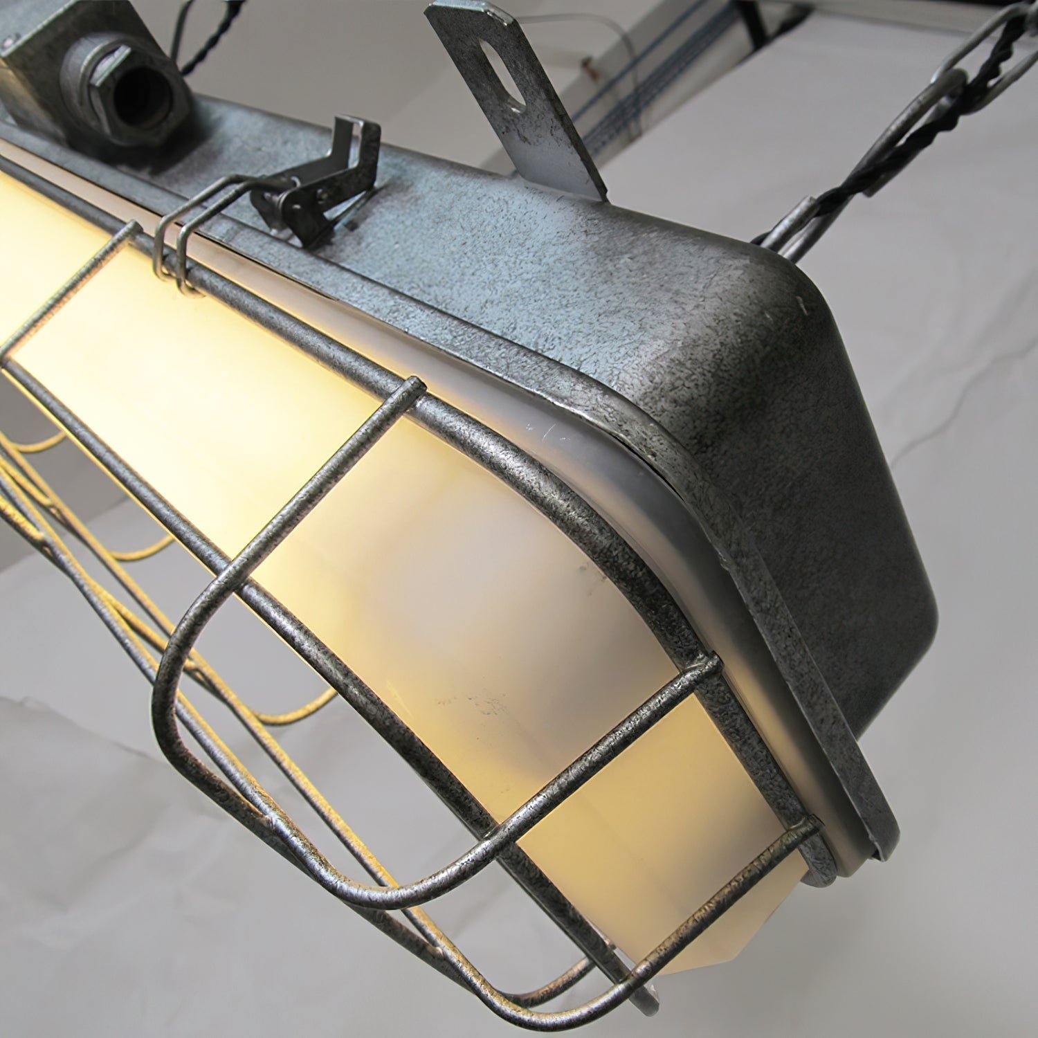 Gril Pendant Lamp