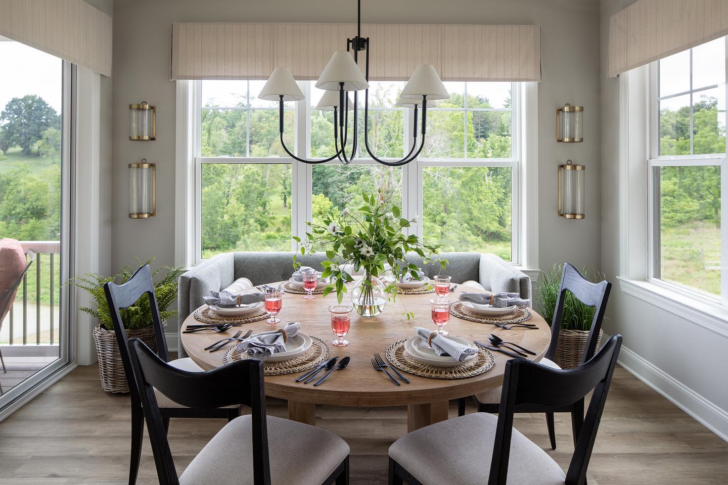 Swavel Chandelier