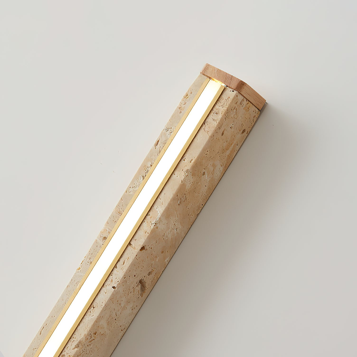 Vivyna Travertine Wall Lamp
