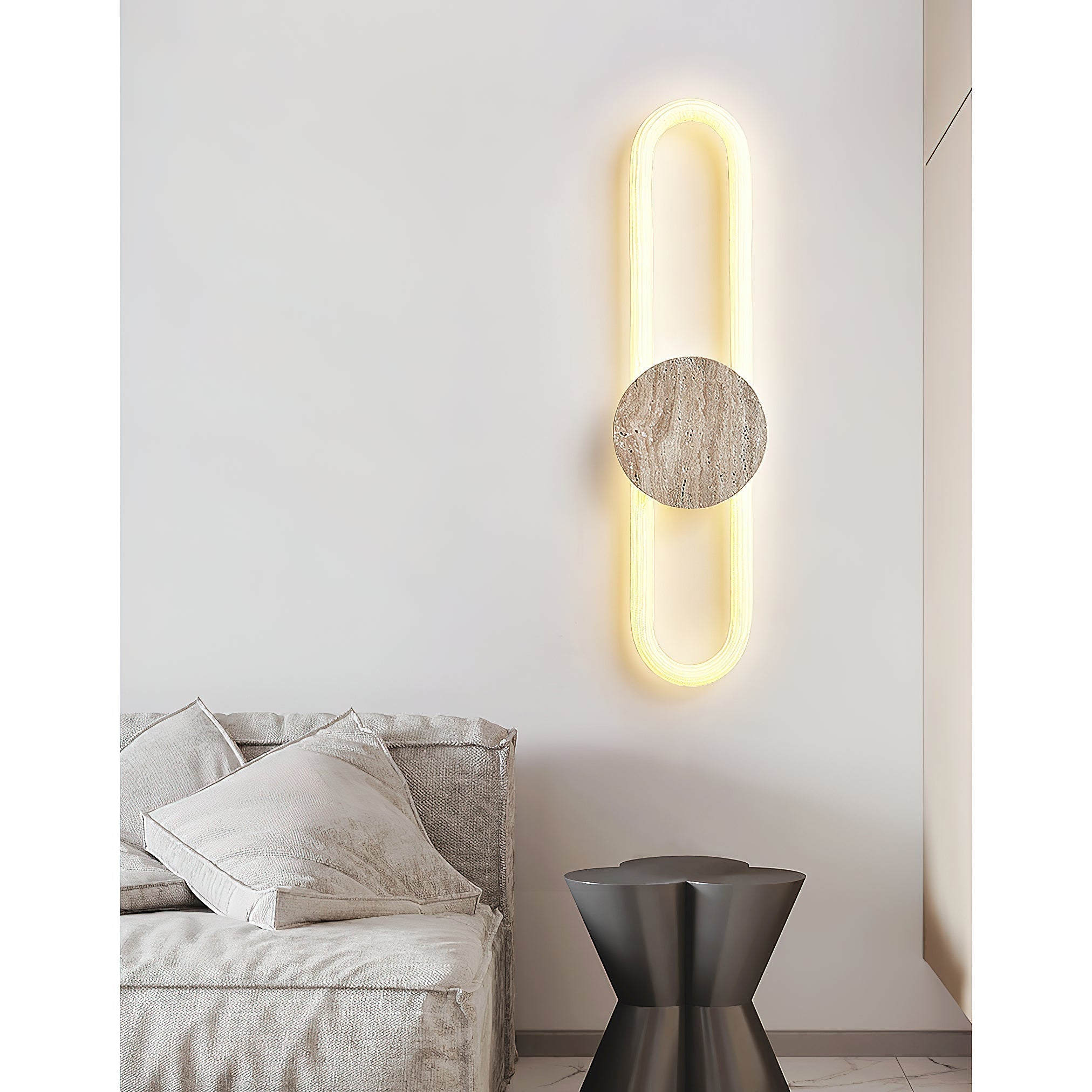 Avynor Wall Lamp