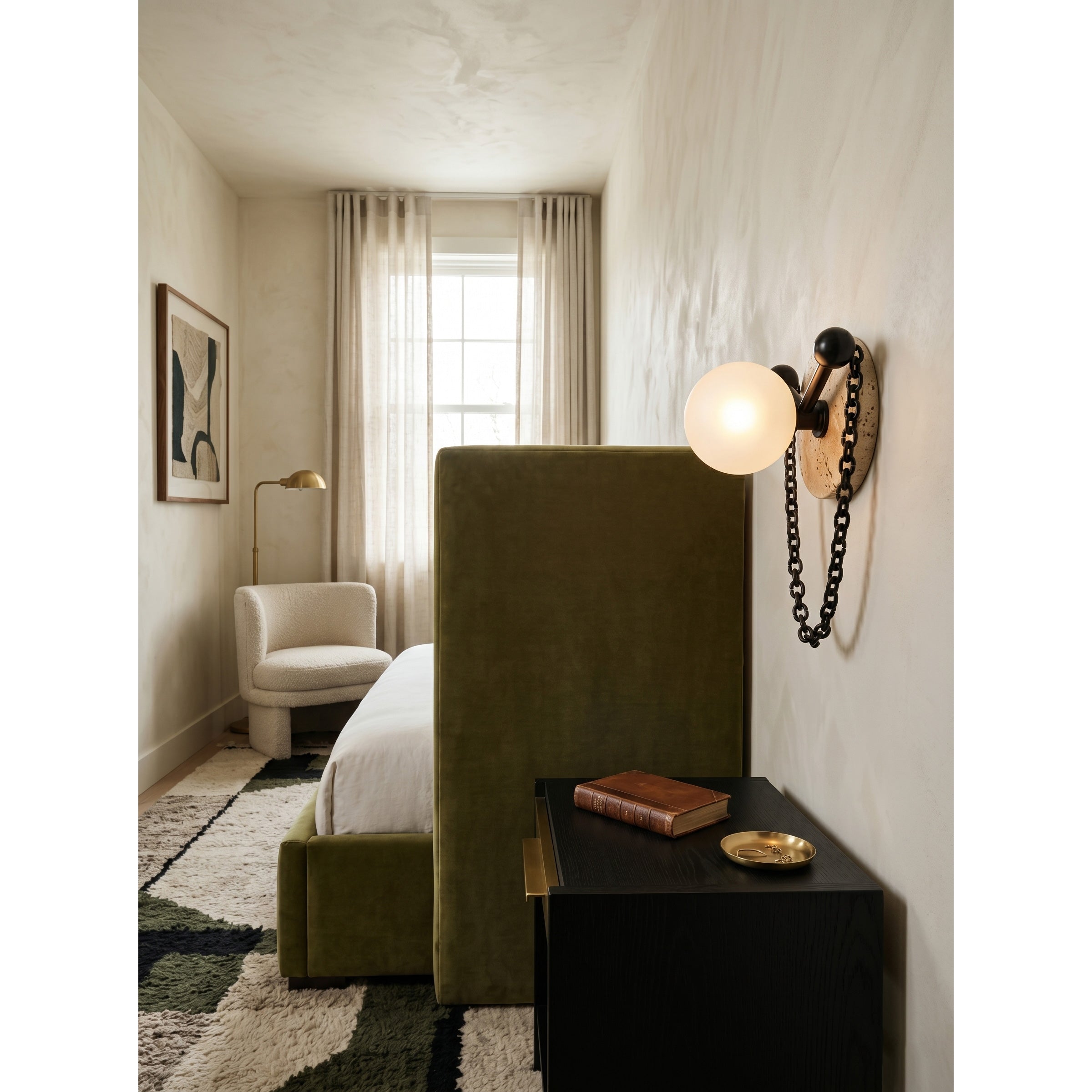 Valerique Sconce