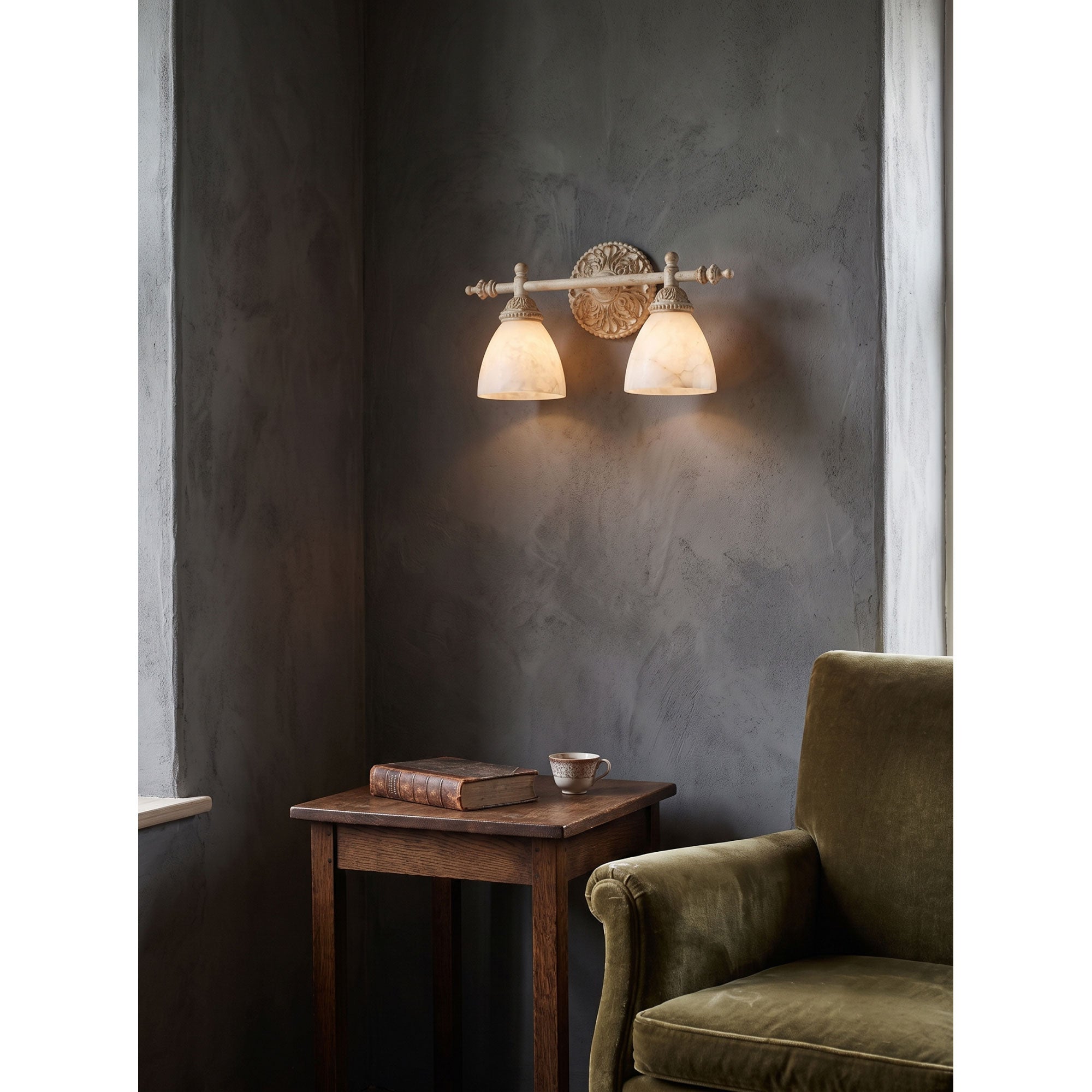 Mirireria Wall Light