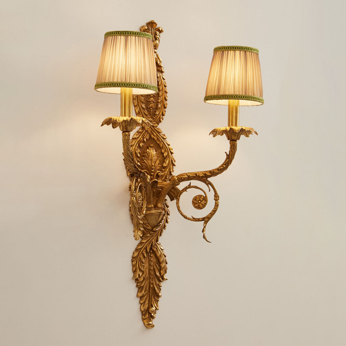 Regals Wall Sconce