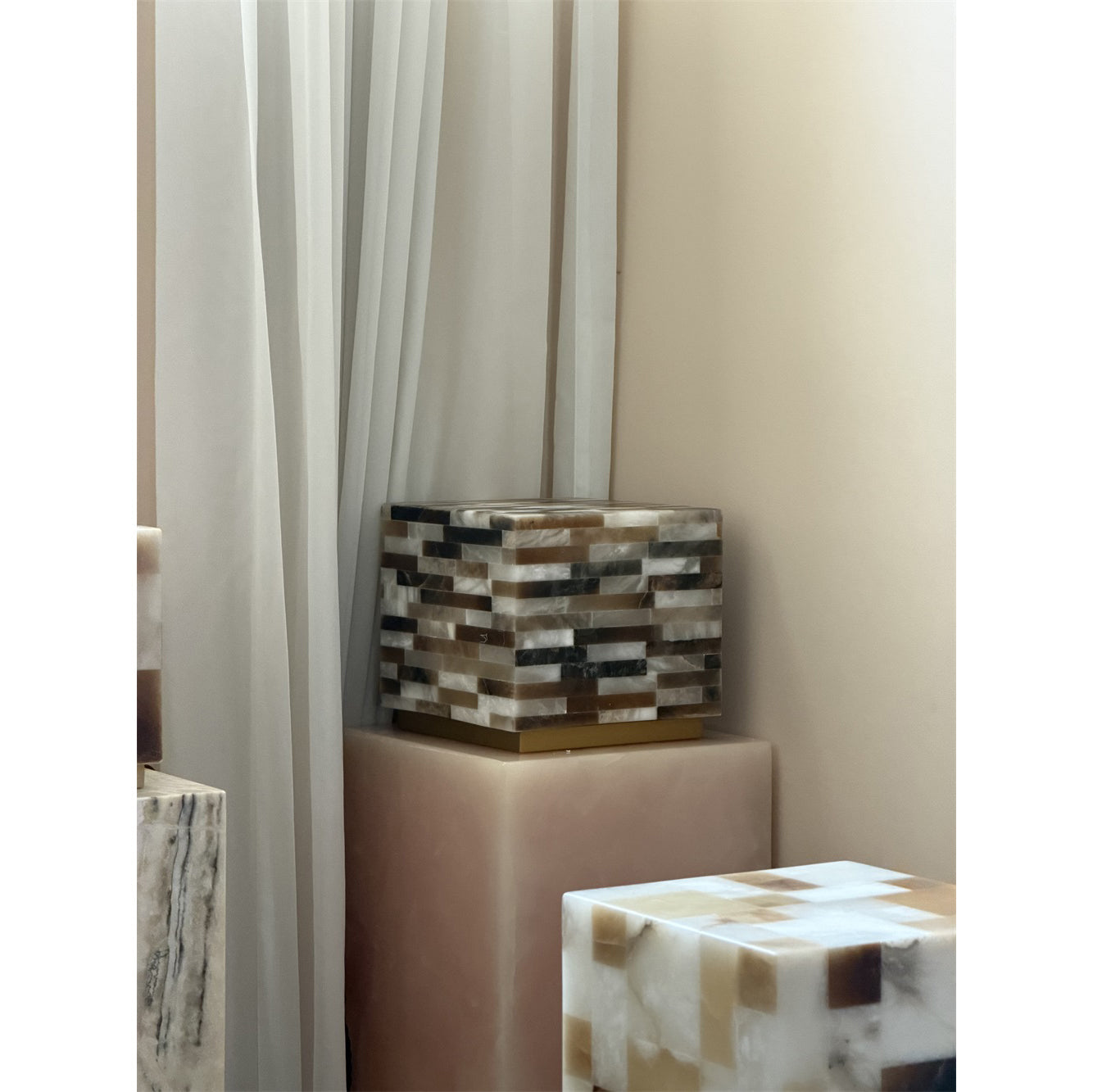Lioriise Table Lamp