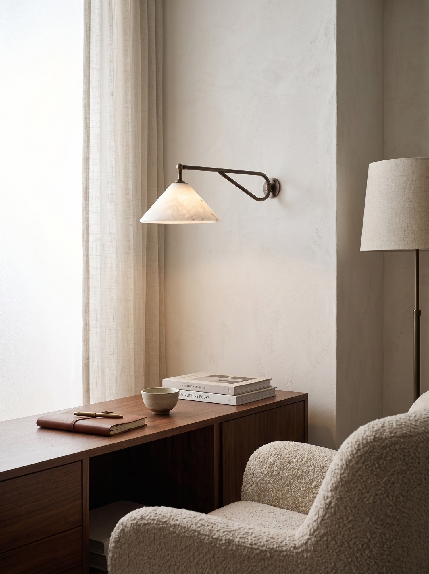 Elaoelle Wall Light