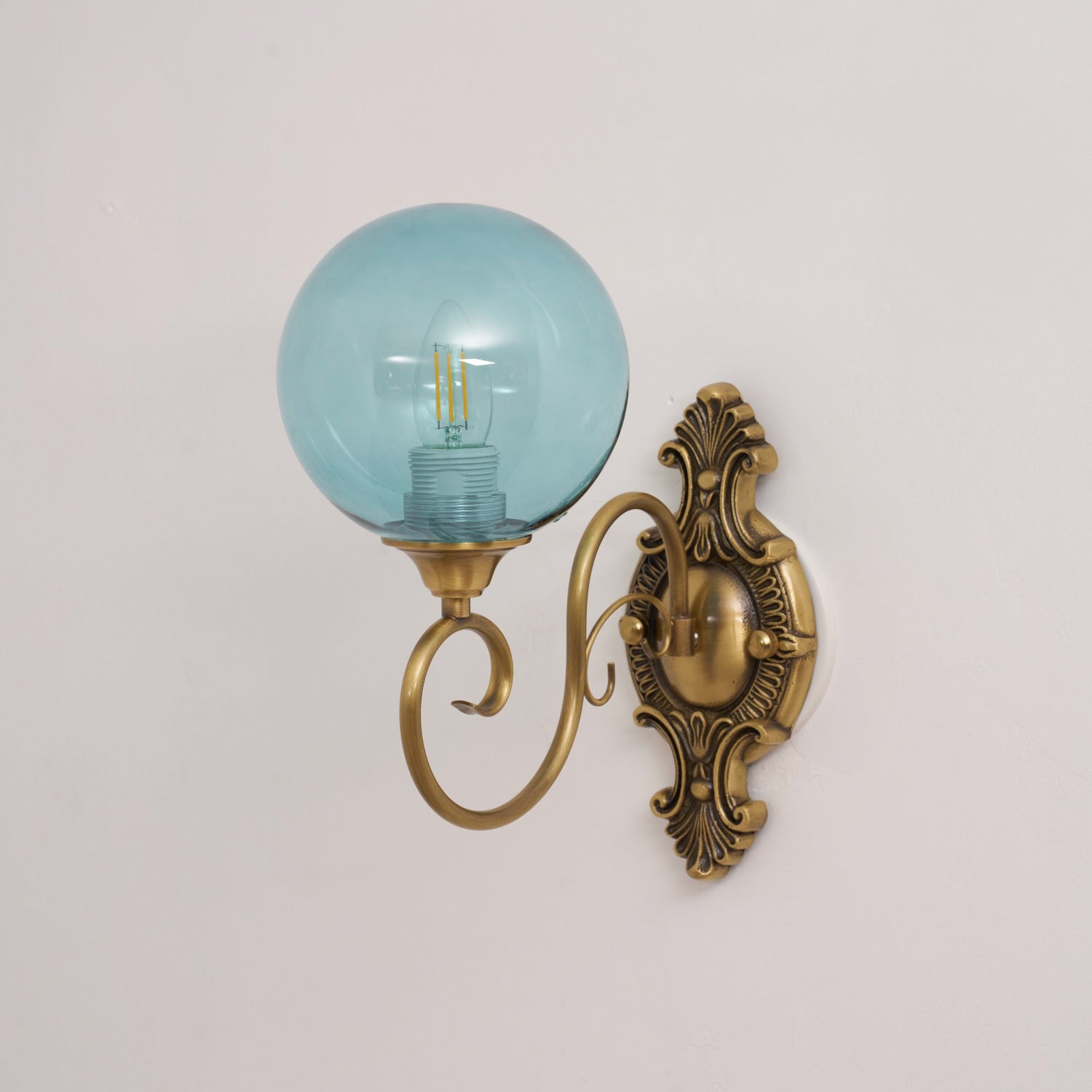 Lavinia Wall Lamp