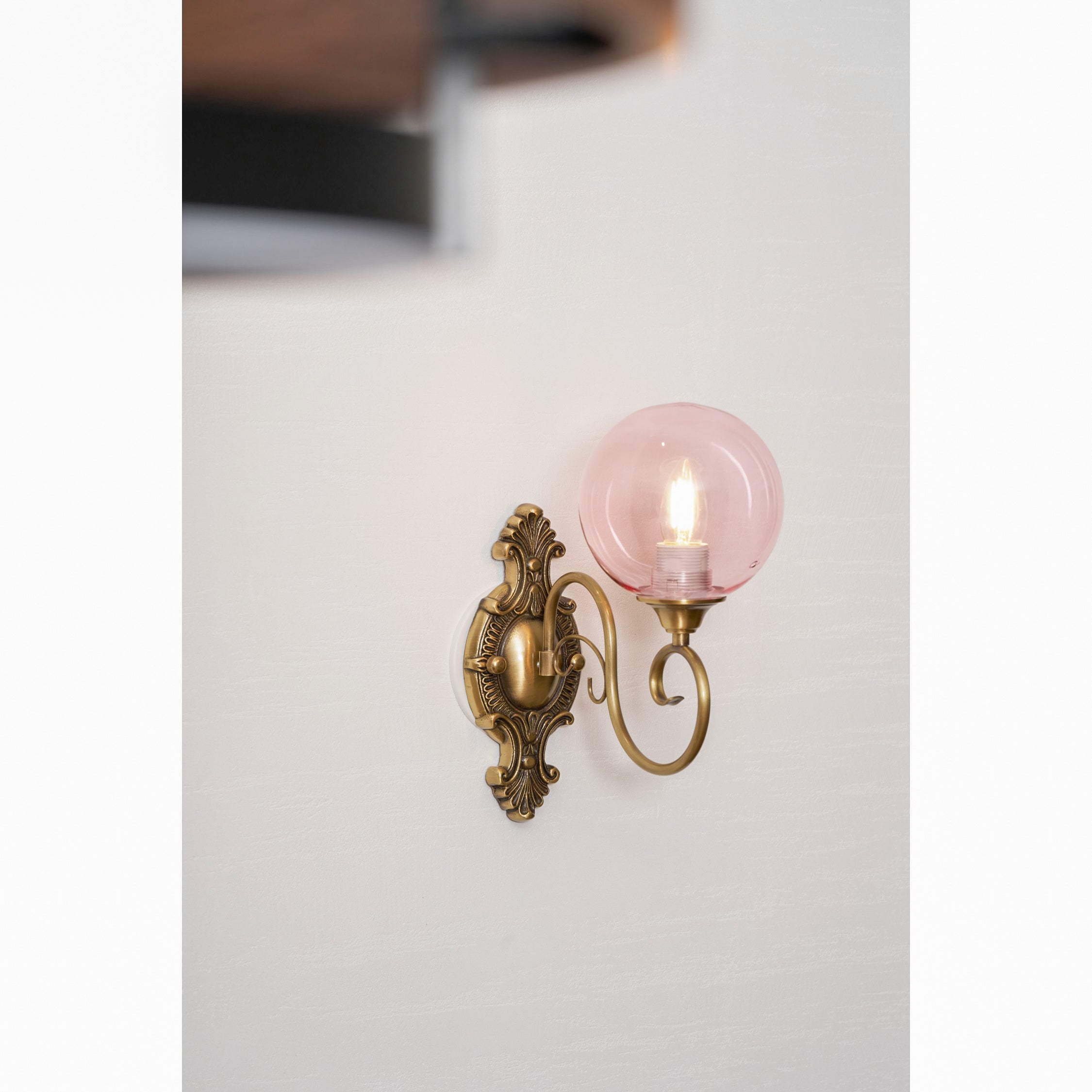 Lavinia Wall Lamp