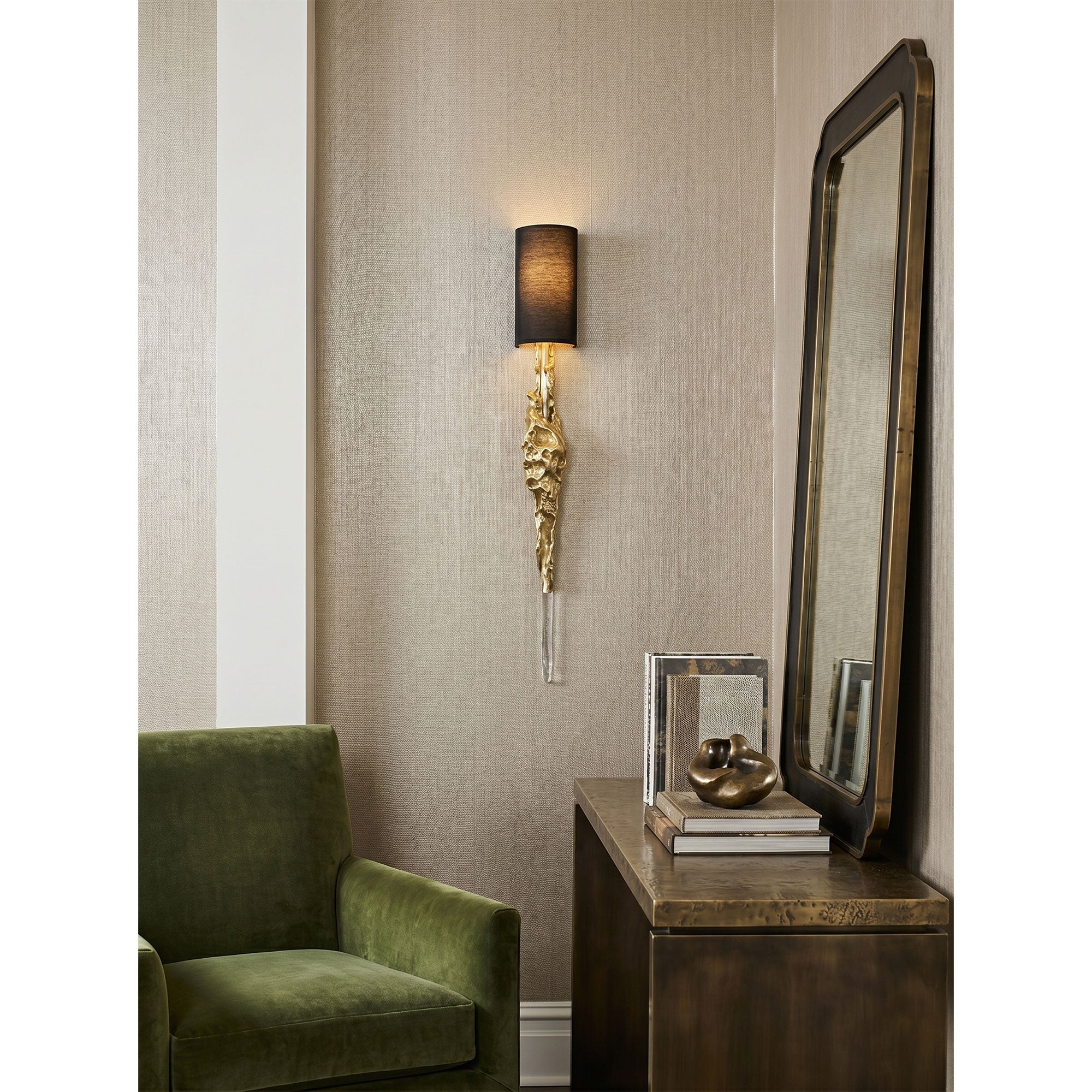 Valmoris Wall Sconce