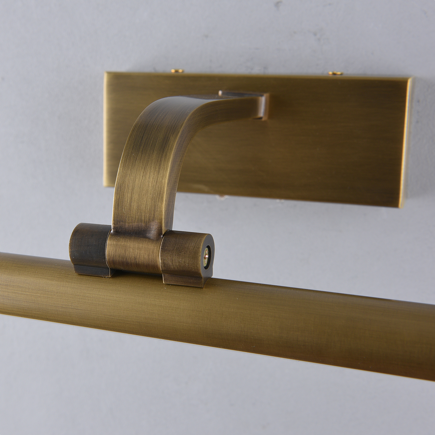 Ciruaine Sconce