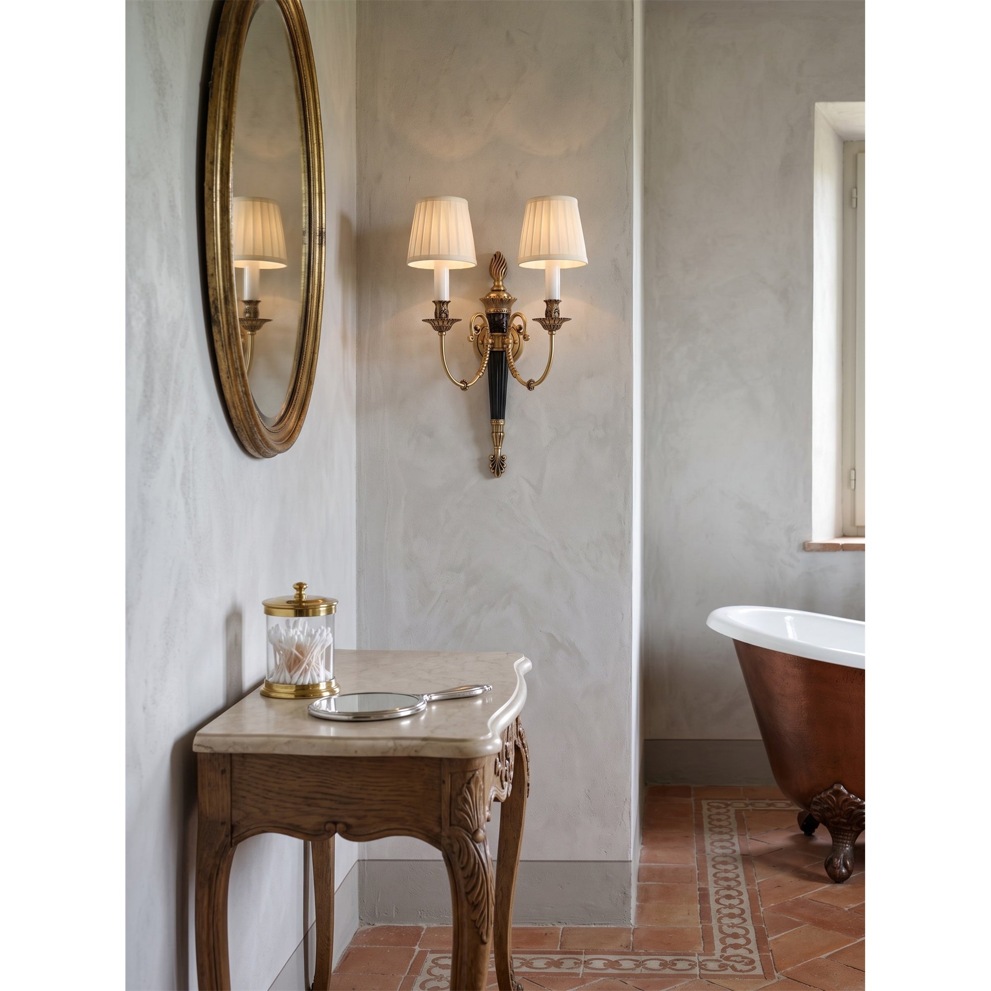 Victoria Wall Light
