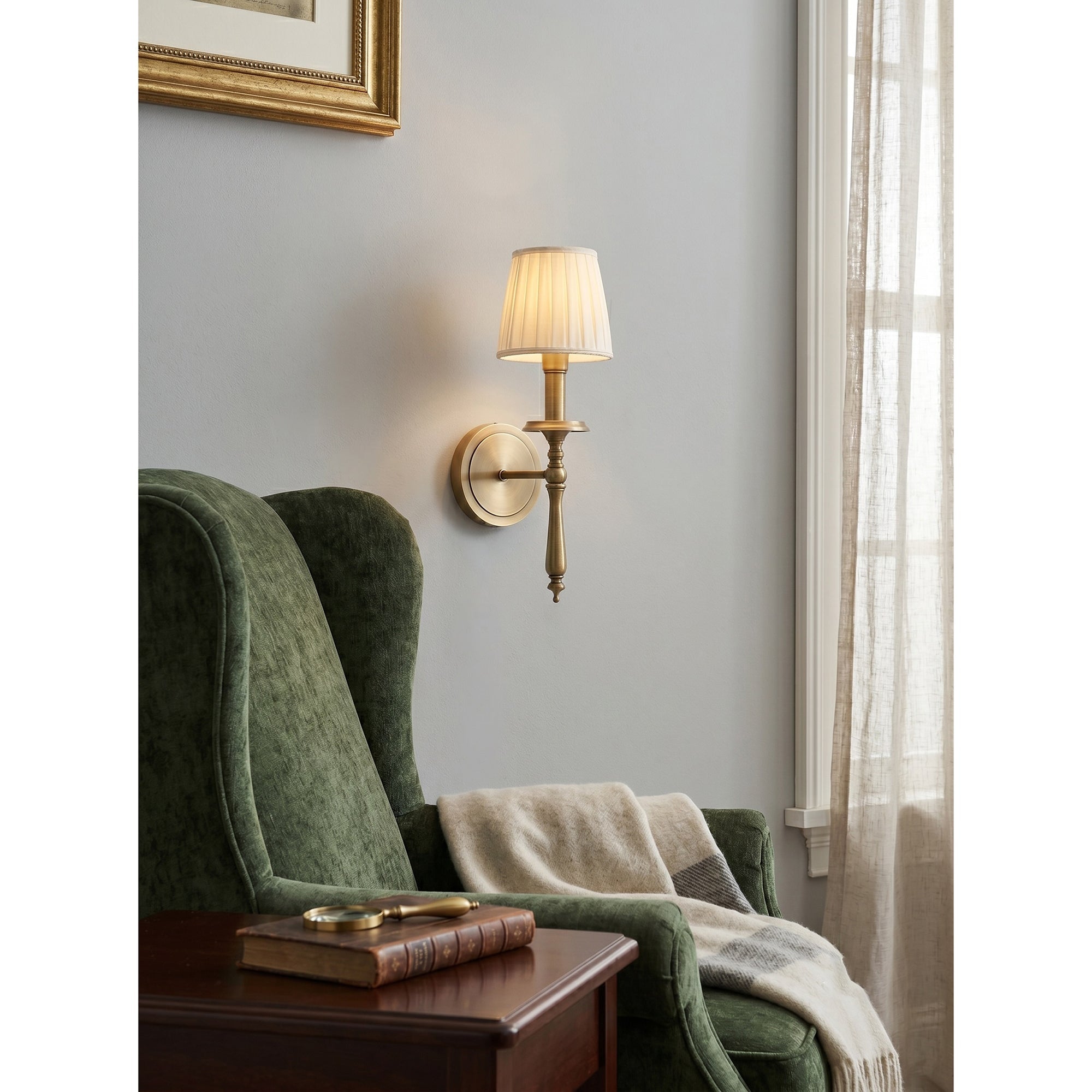 Velaview Brass Indoor Wall Light