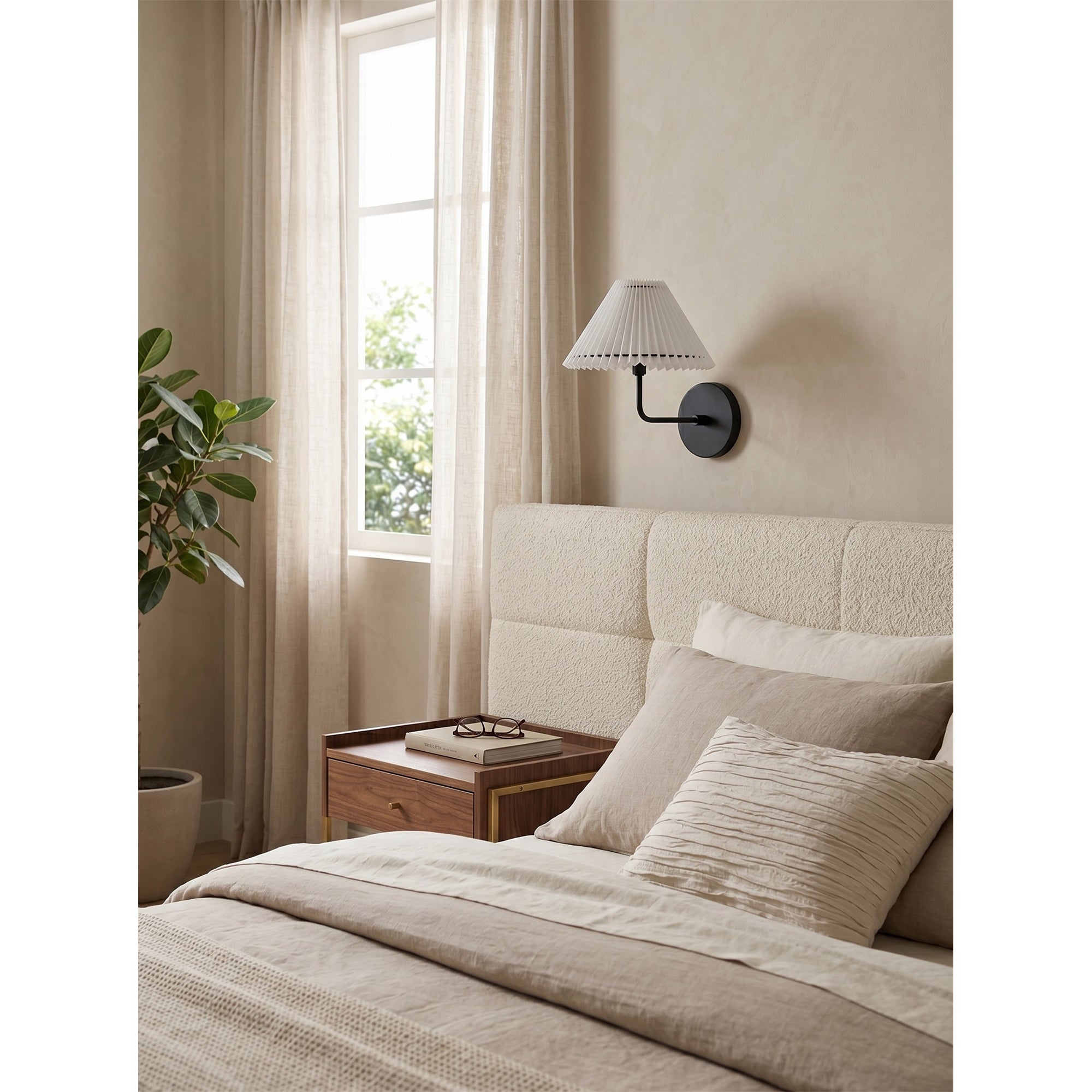 Cirinora Wall Sconce