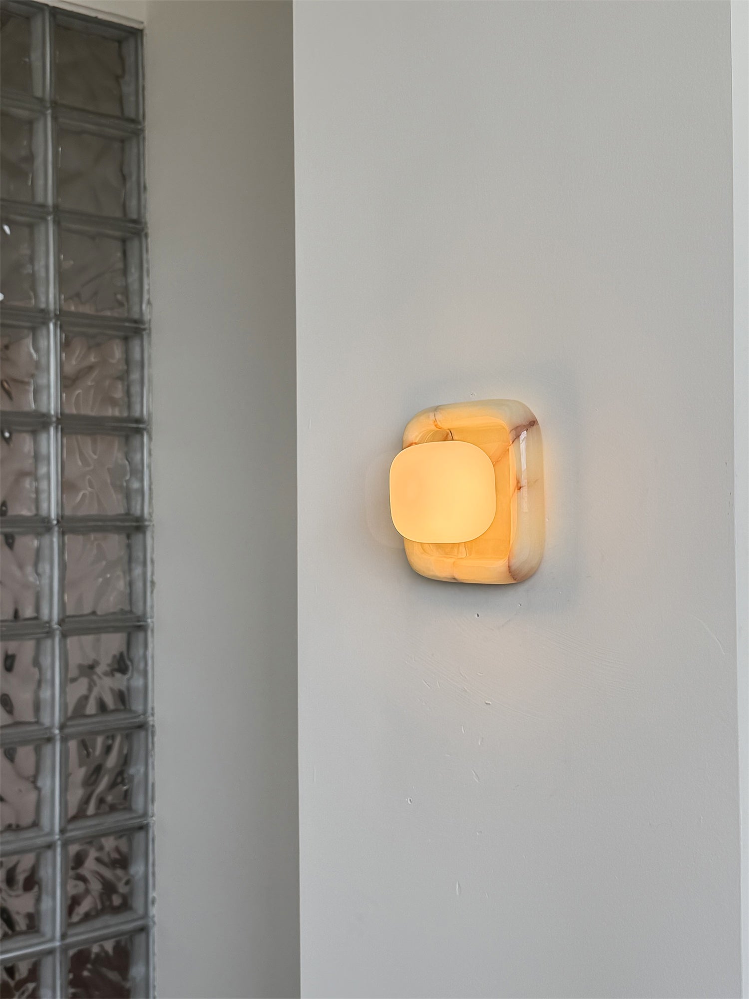 Velararia Wall Light