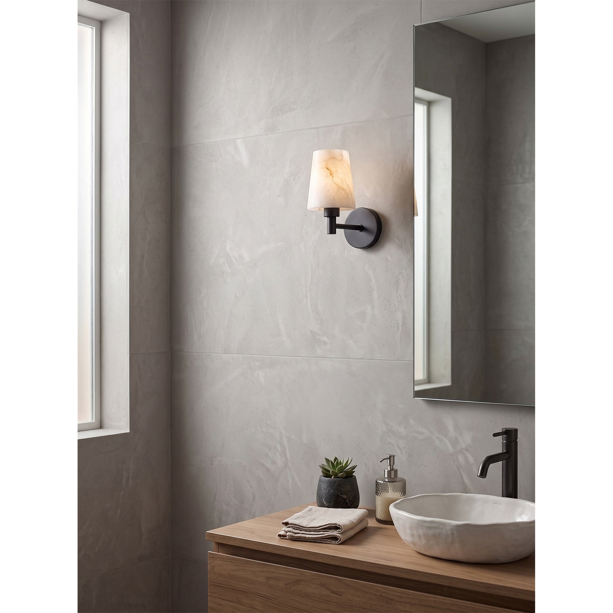 Reninise Wall Light