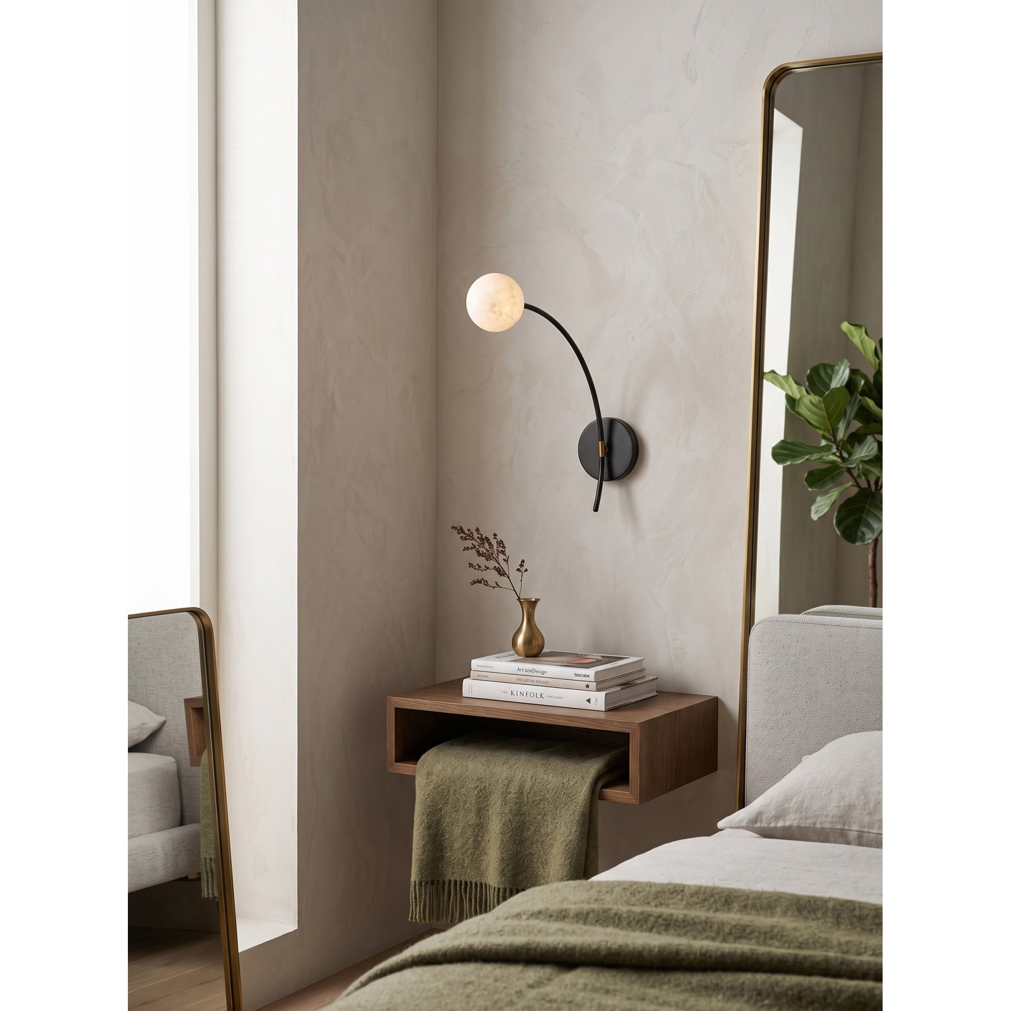 Rivoiella Wall Light