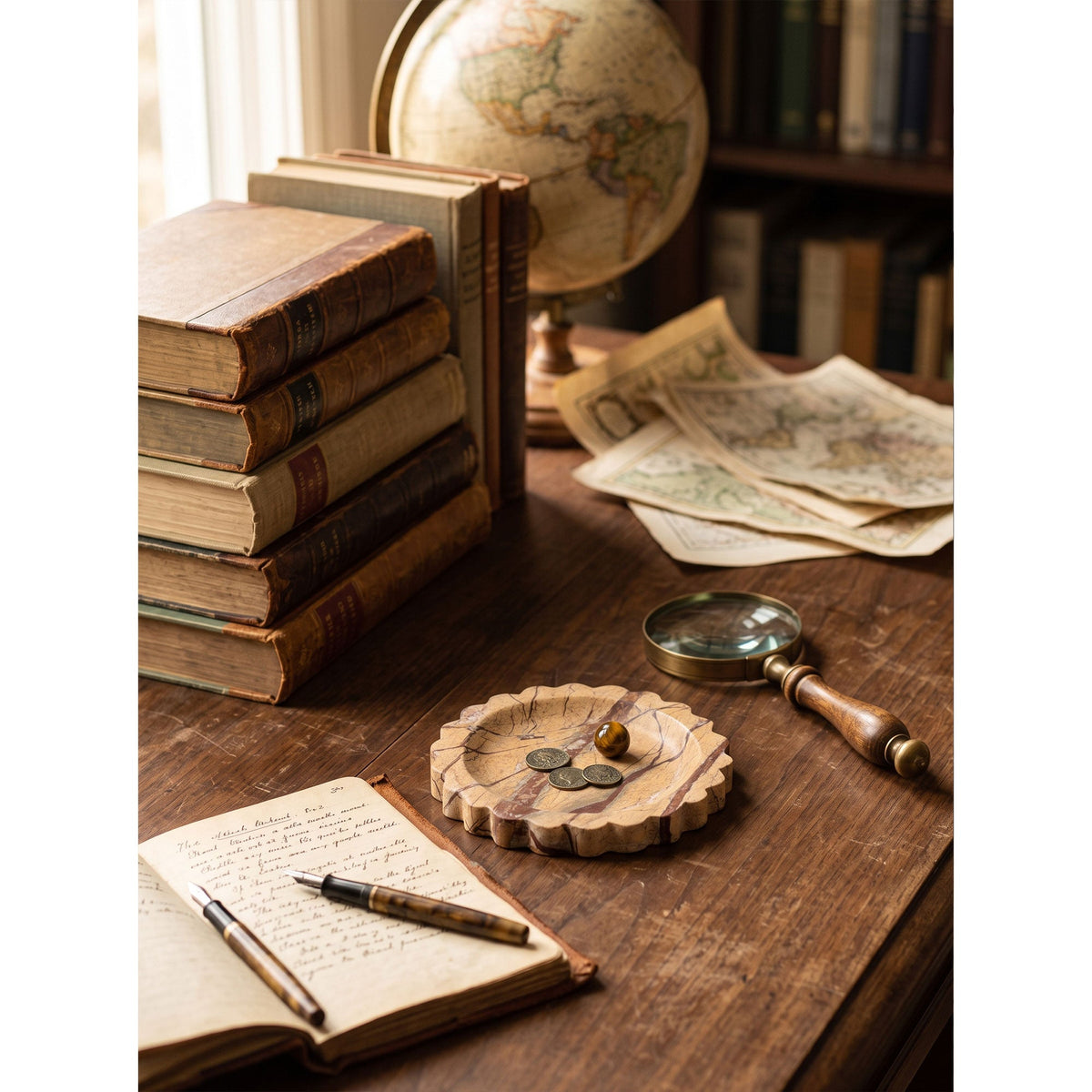 Wexhurst Scalloped Stone Tray