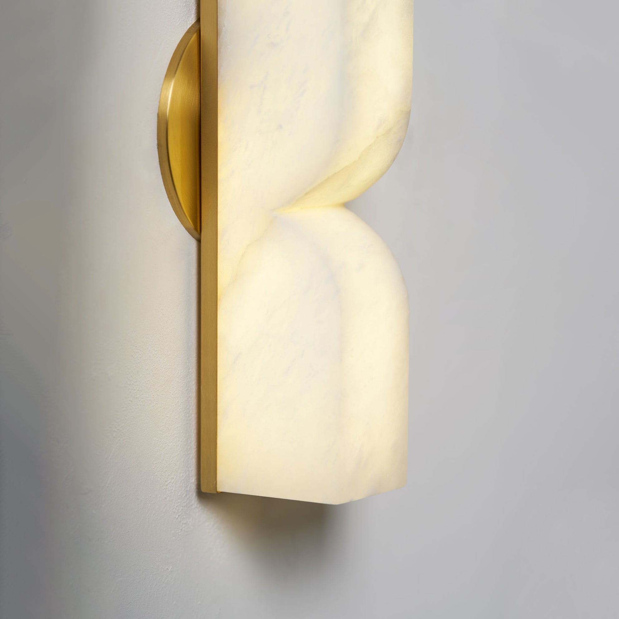 Lumivaria Wall Lamp