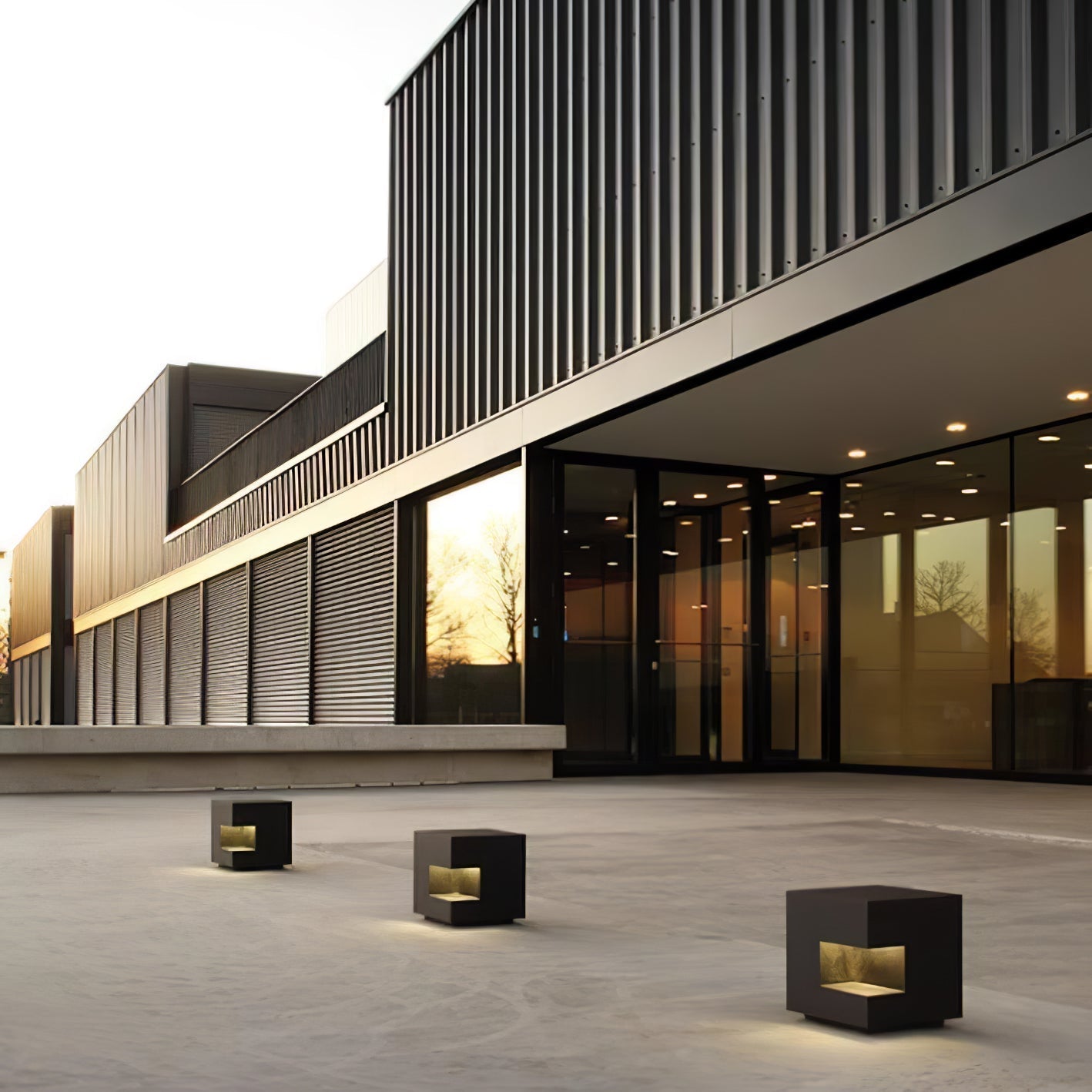 Aki Modern Acrylic Outdoor Light