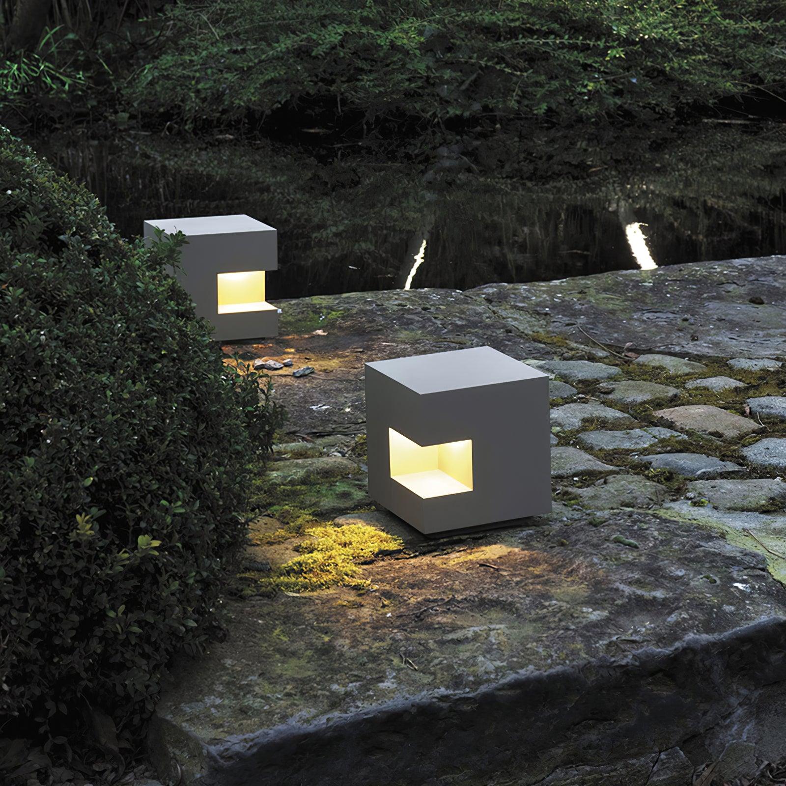 Aki Modern Acrylic Outdoor Light