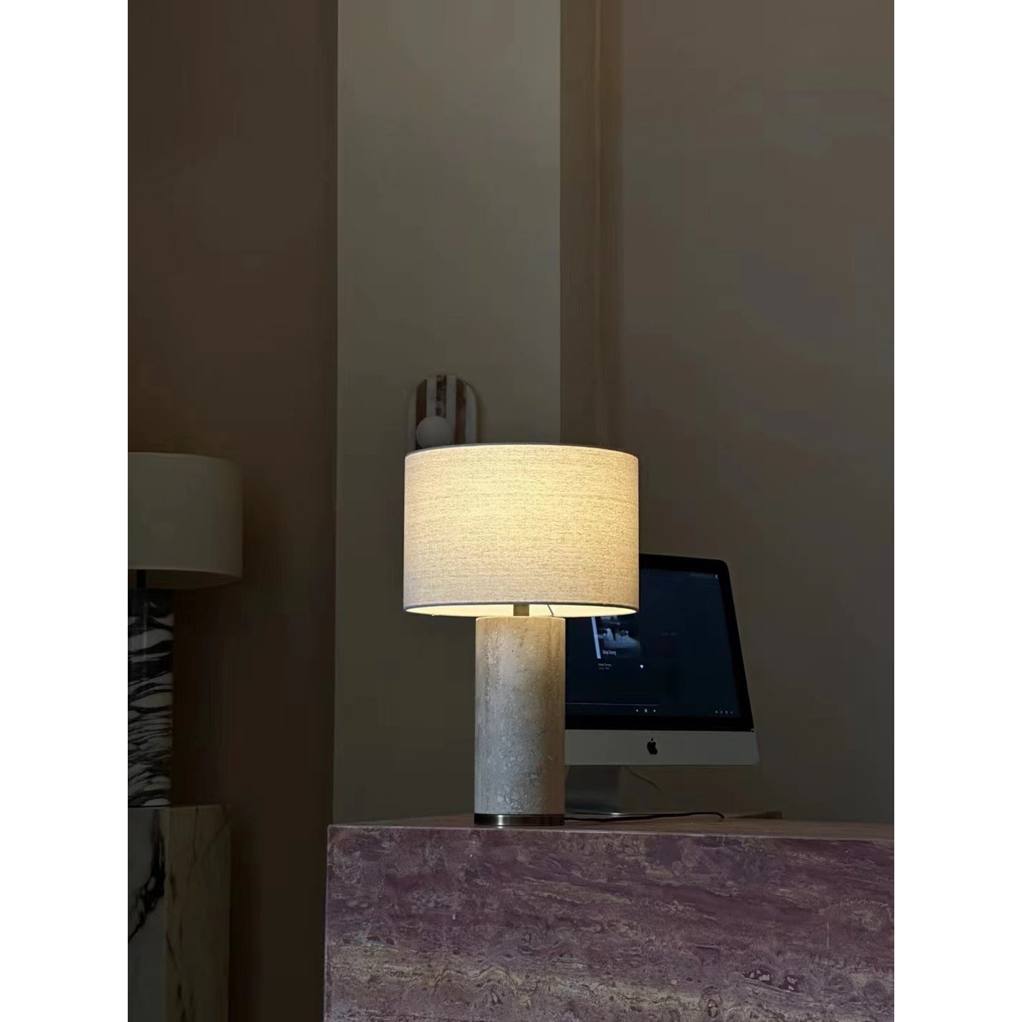 Ennirare Table Lamp