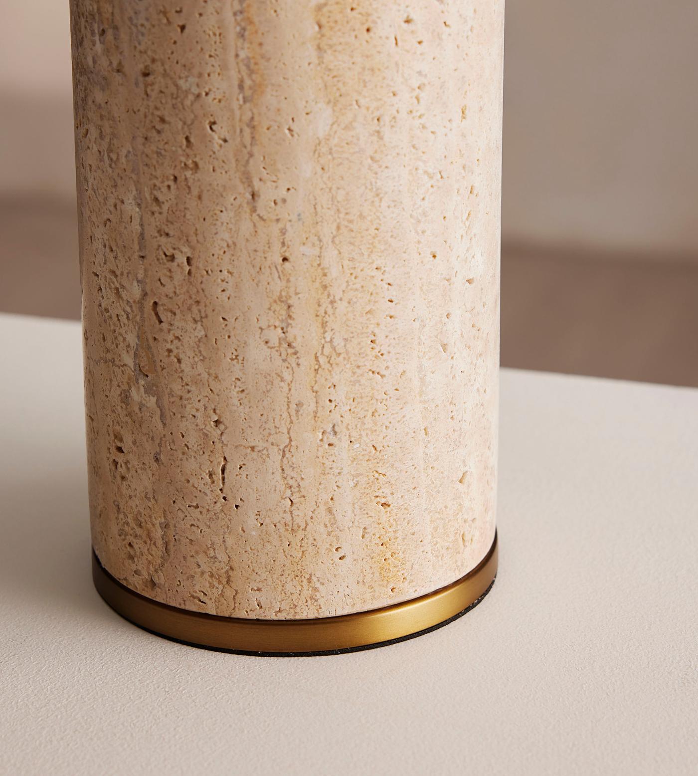 Ennirare Table Lamp