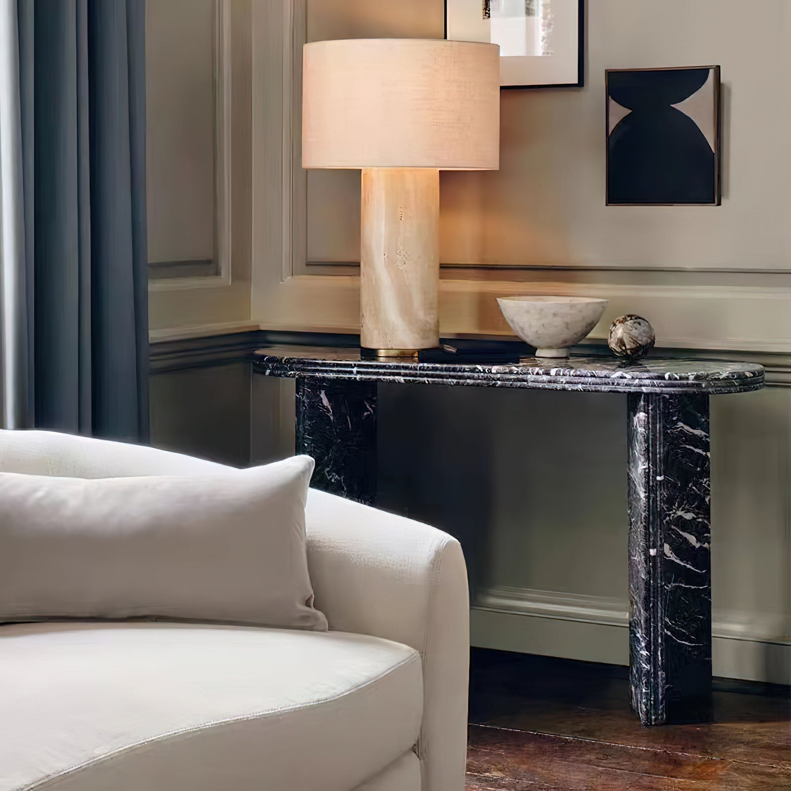 Ennirare Table Lamp