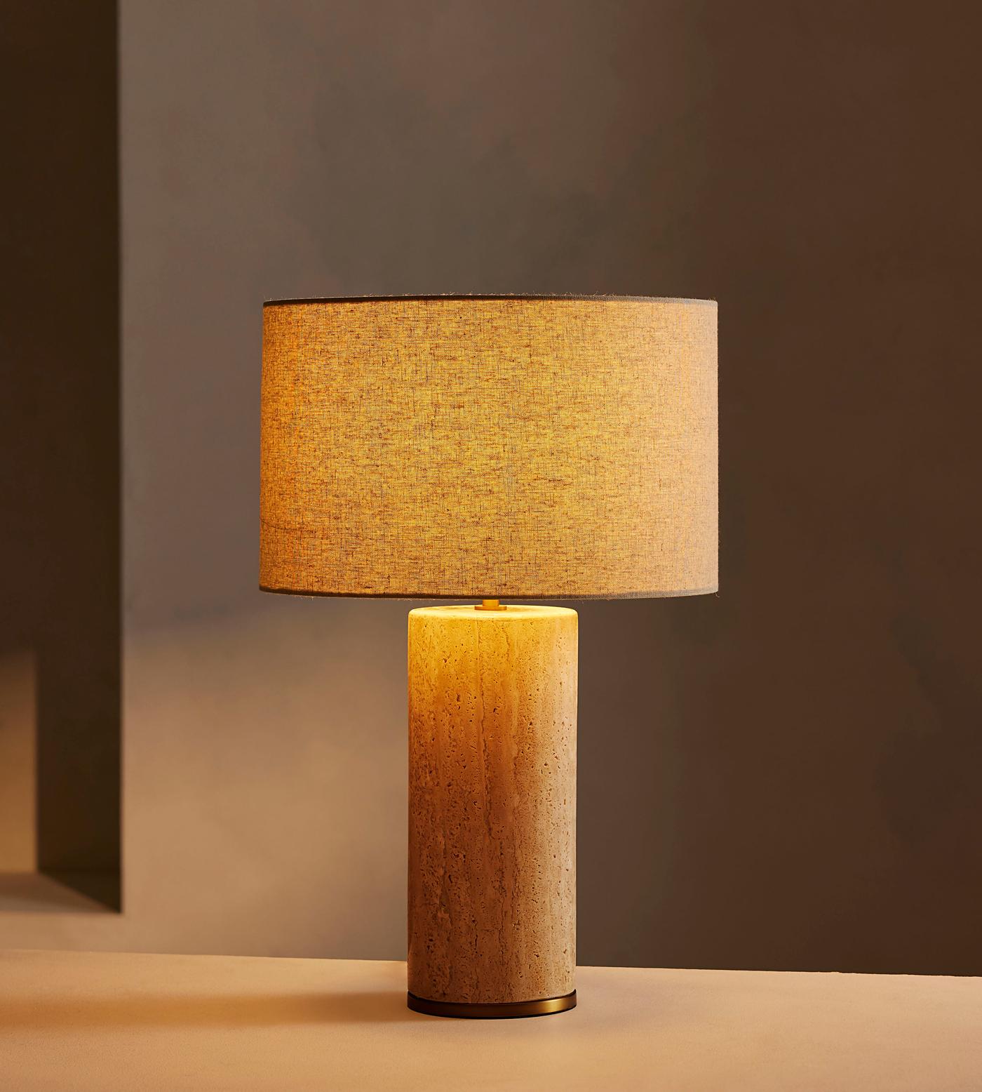 Ennirare Table Lamp