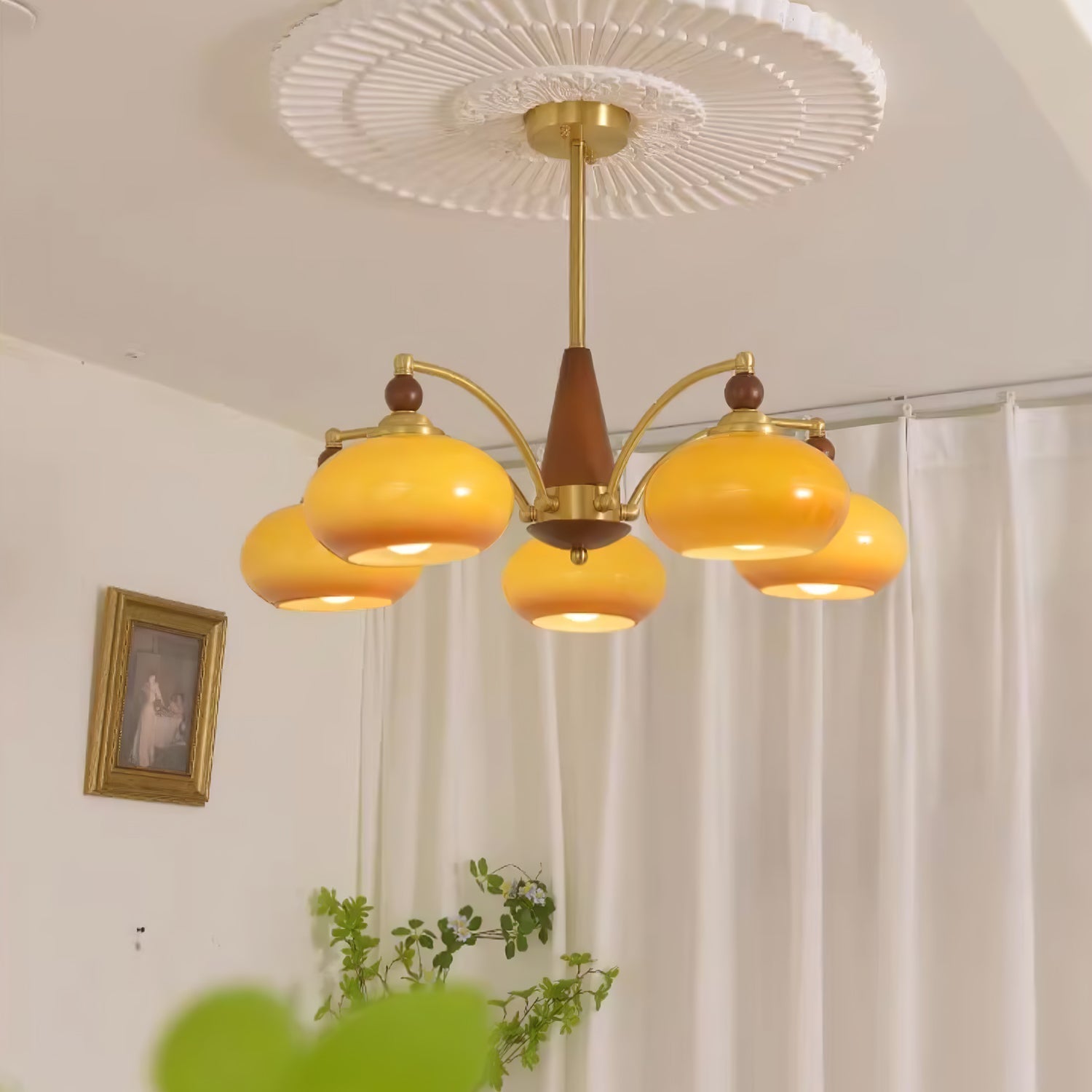 Vevely Pendant Lamp Retro Yellow Glass Brass