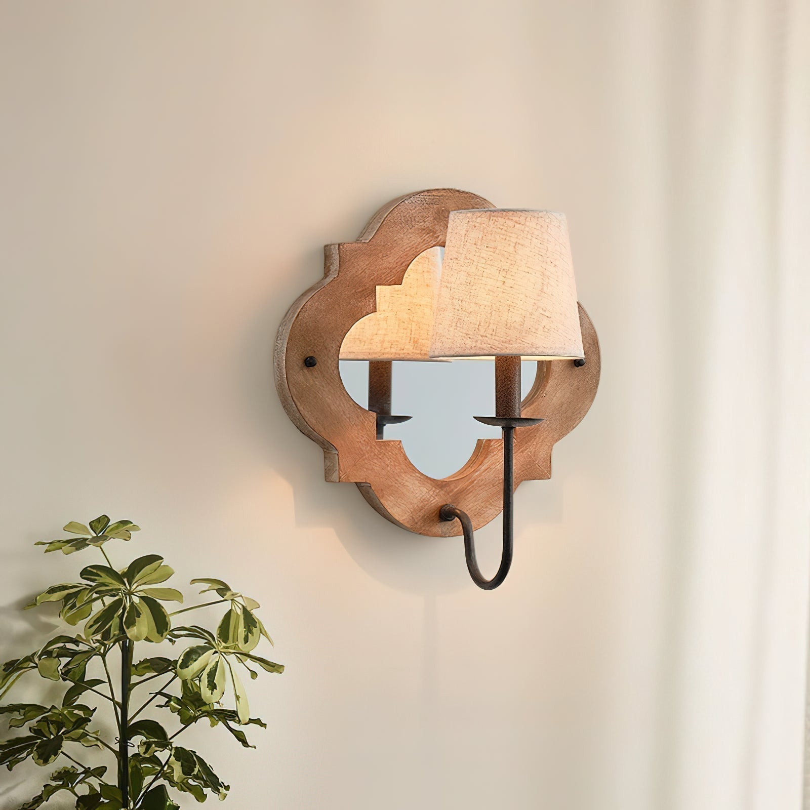 Velelelia Wall Lamp