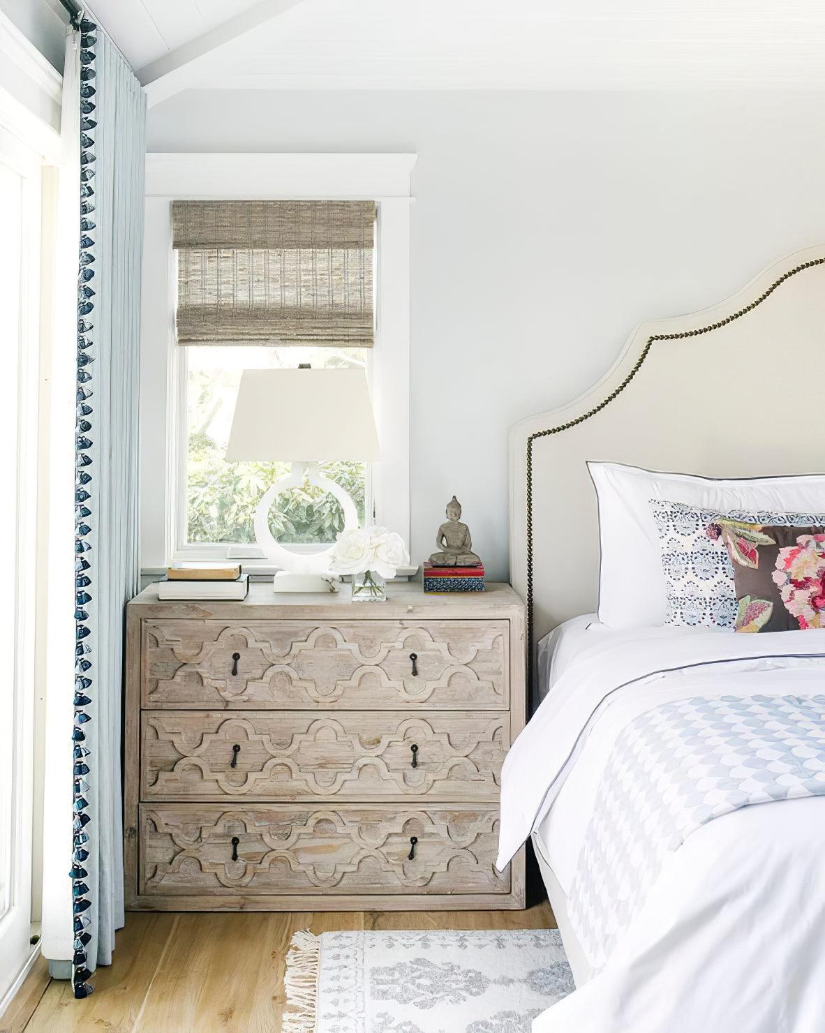 Vantor Fabric Minimalist Table Lamp
