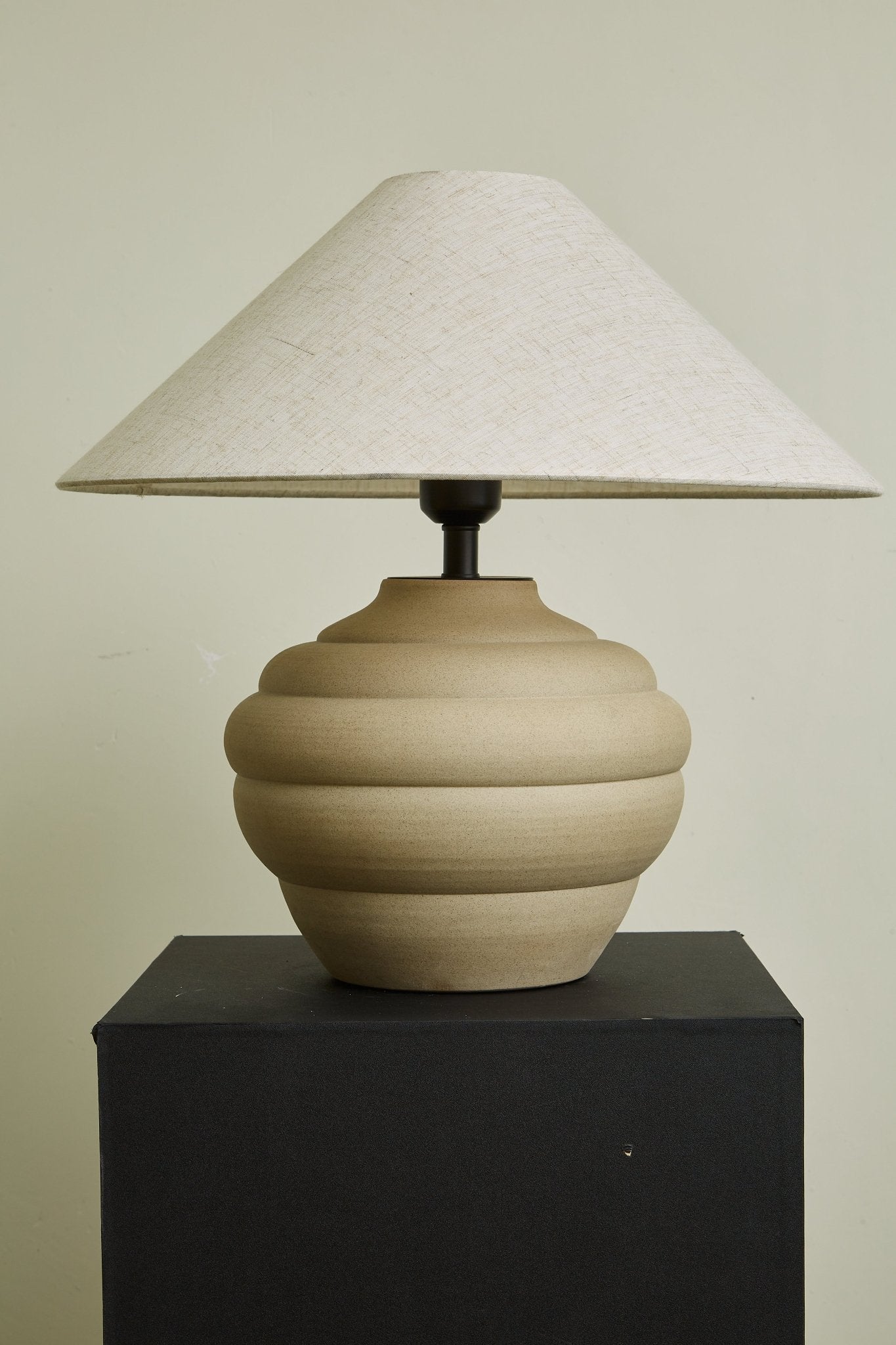 Sereno Ripple Clay Table Lamp
