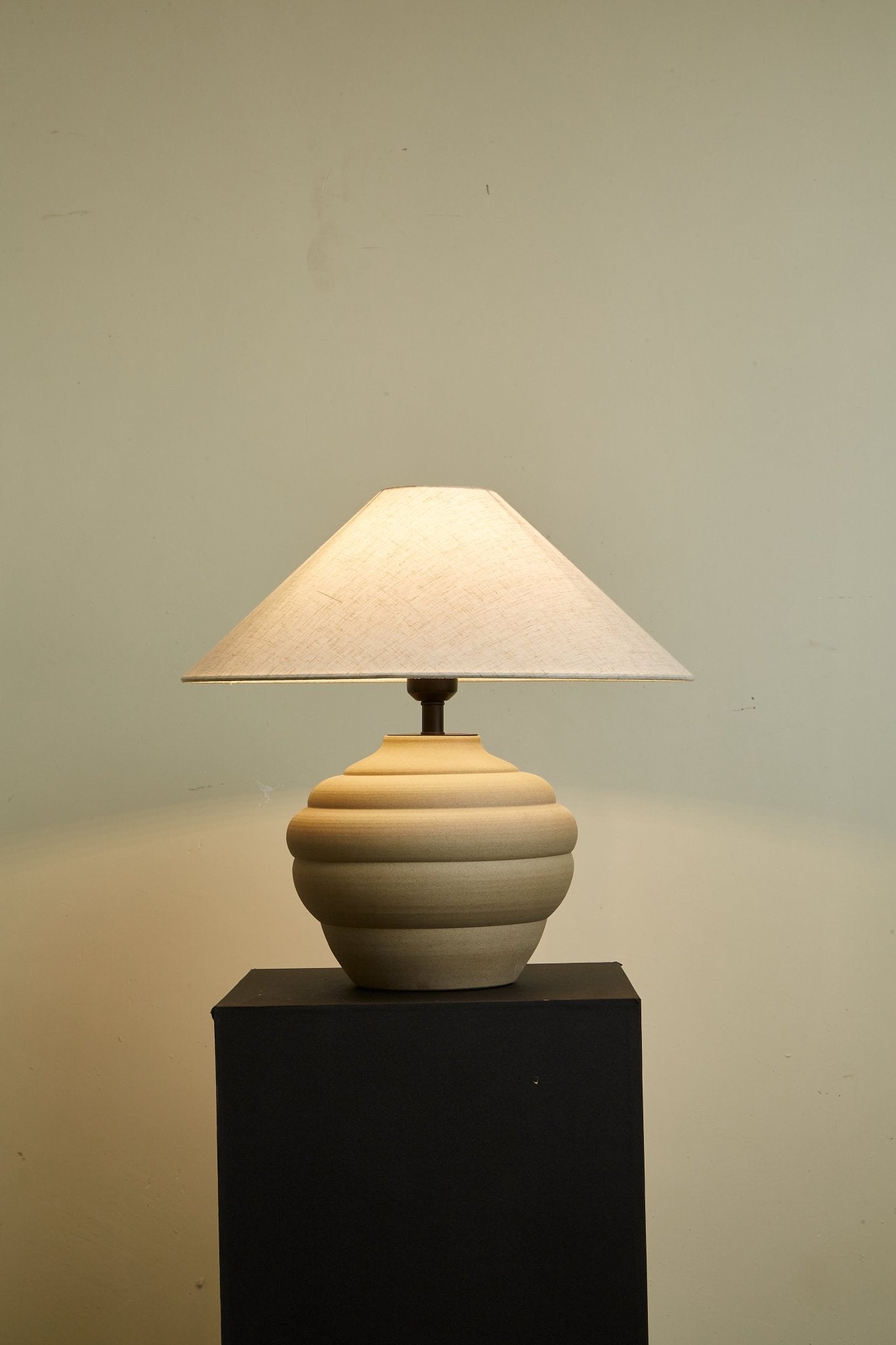 Sereno Ripple Clay Table Lamp