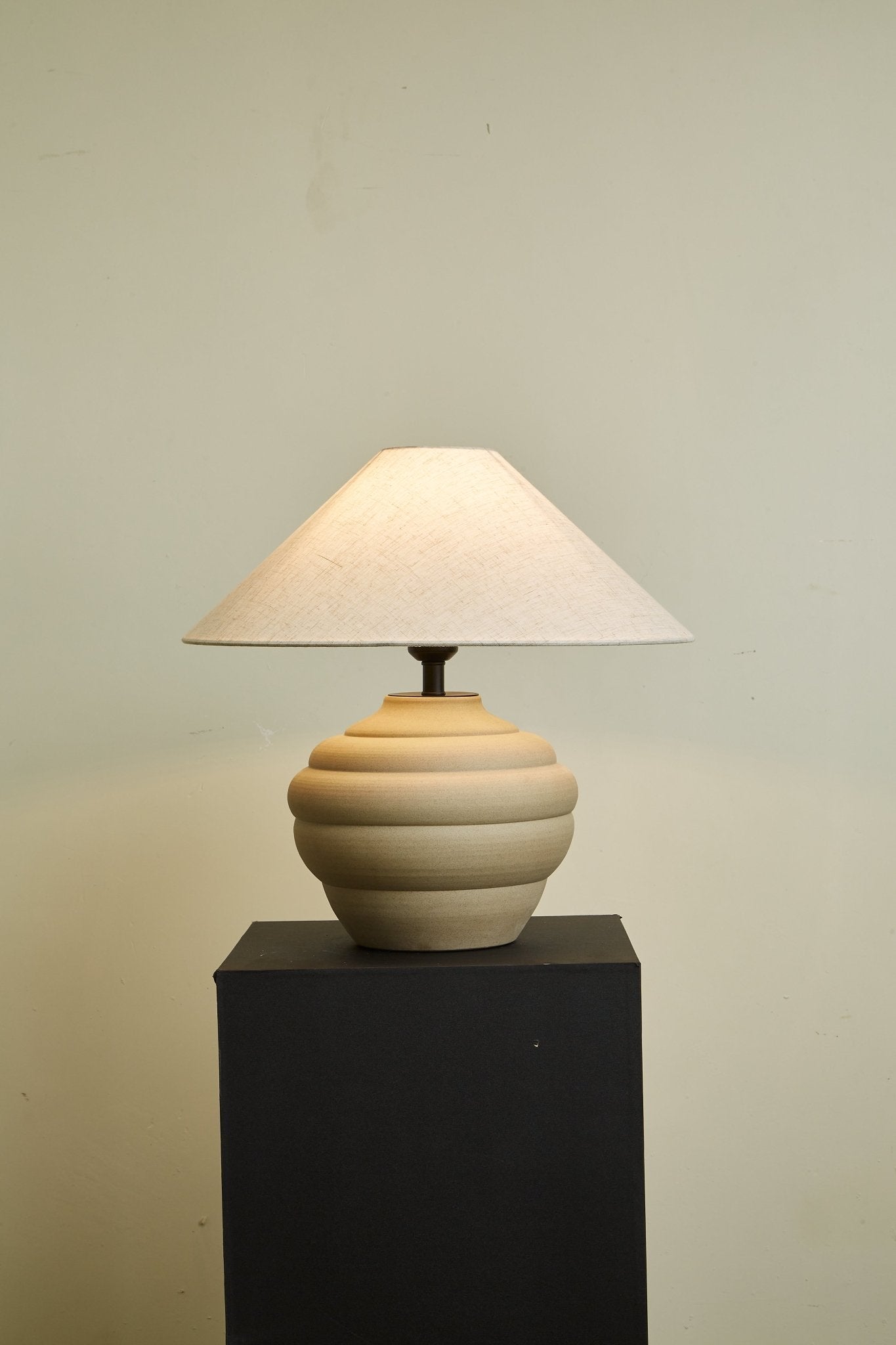 Sereno Ripple Clay Table Lamp