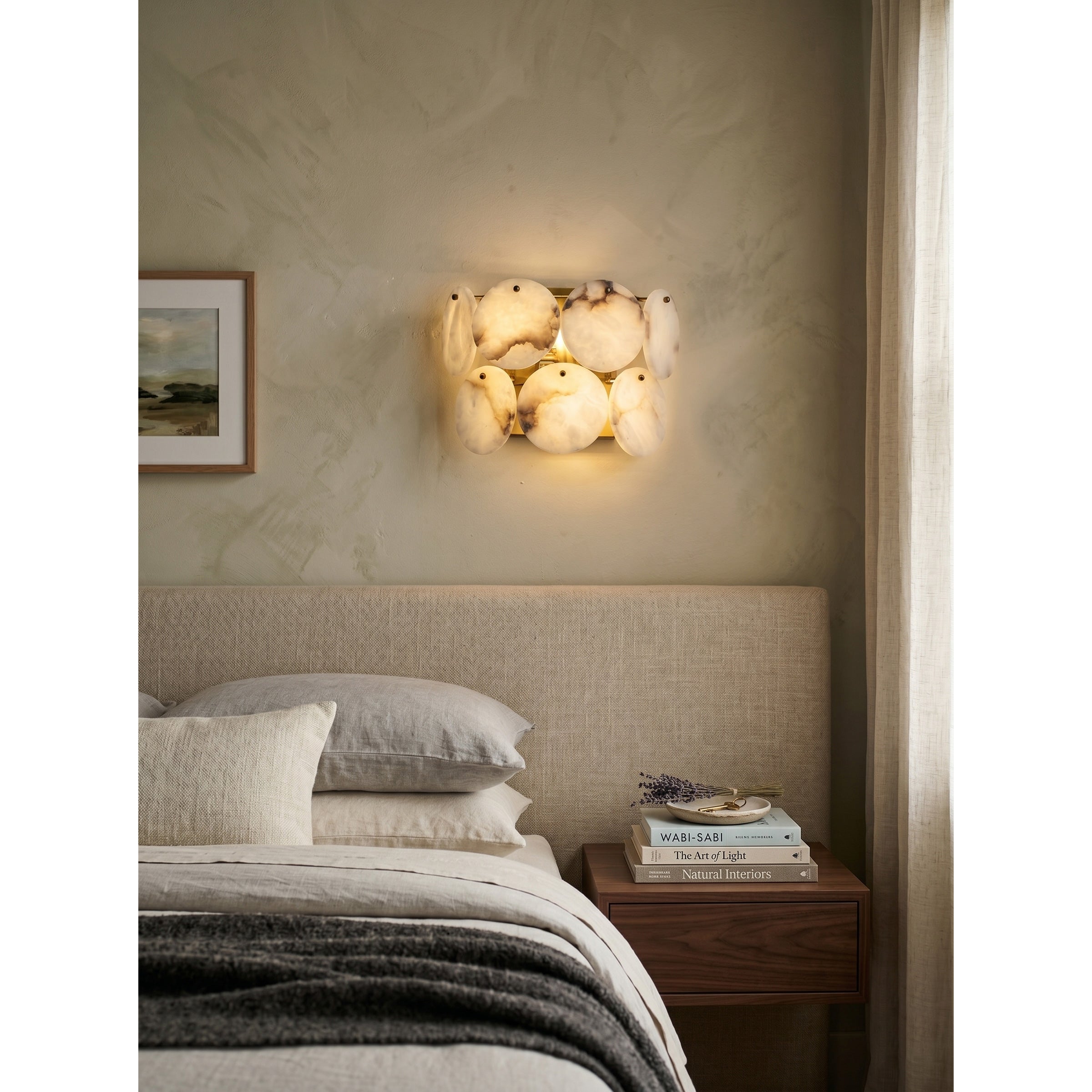 Nivivaya Alabaster Wall Lamp