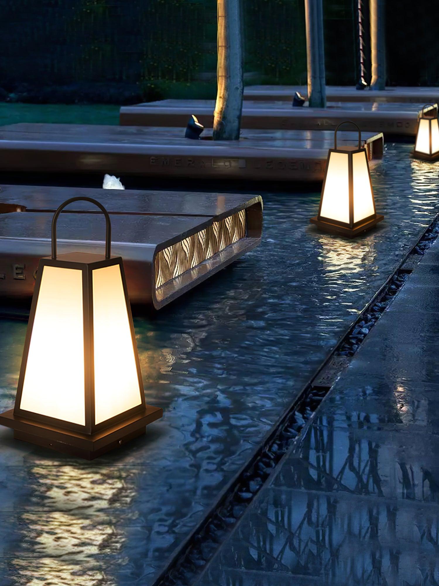 Cilo Minimalist Outdoor Light