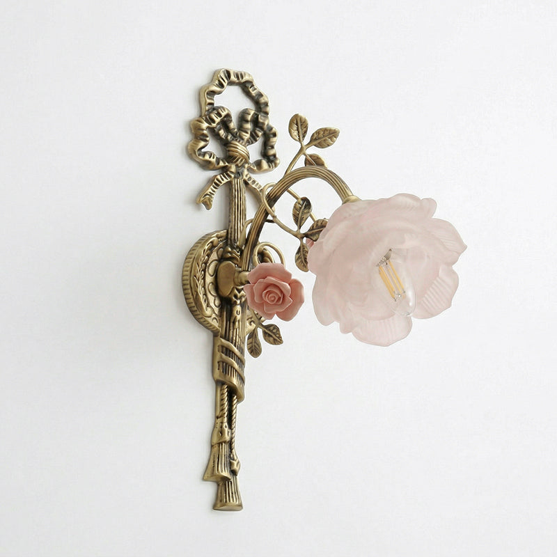 Lumaelle Sconce