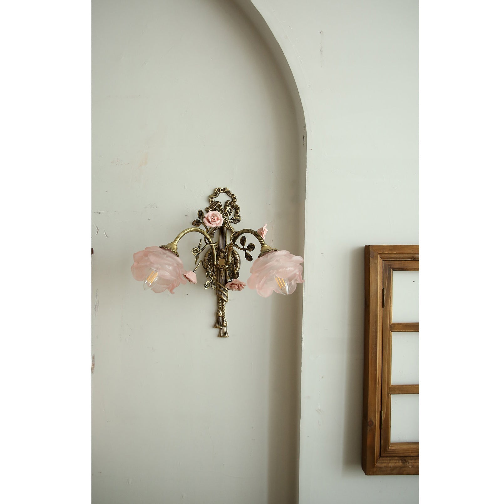 Lumaelle Sconce