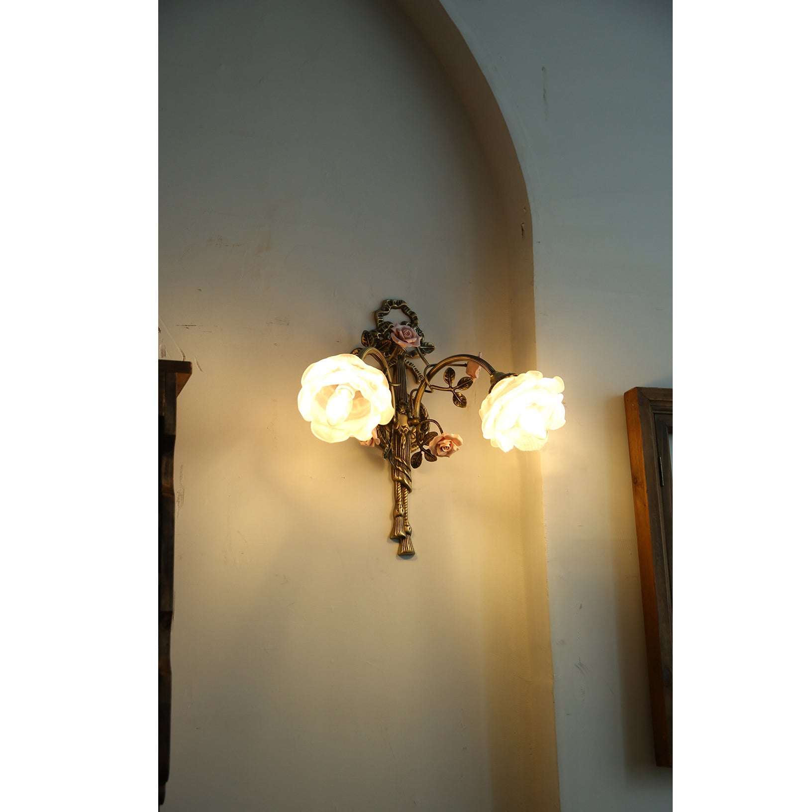 Lumaelle Sconce