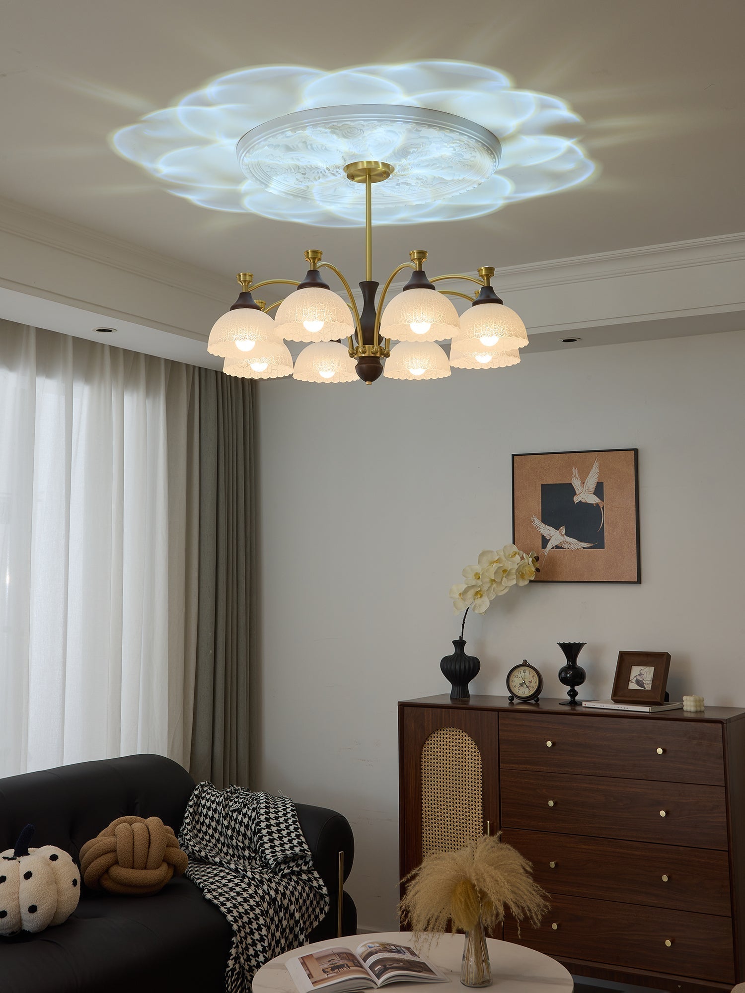 Avvynila Traditional Elegance Vintage Brass Wood Chandelier