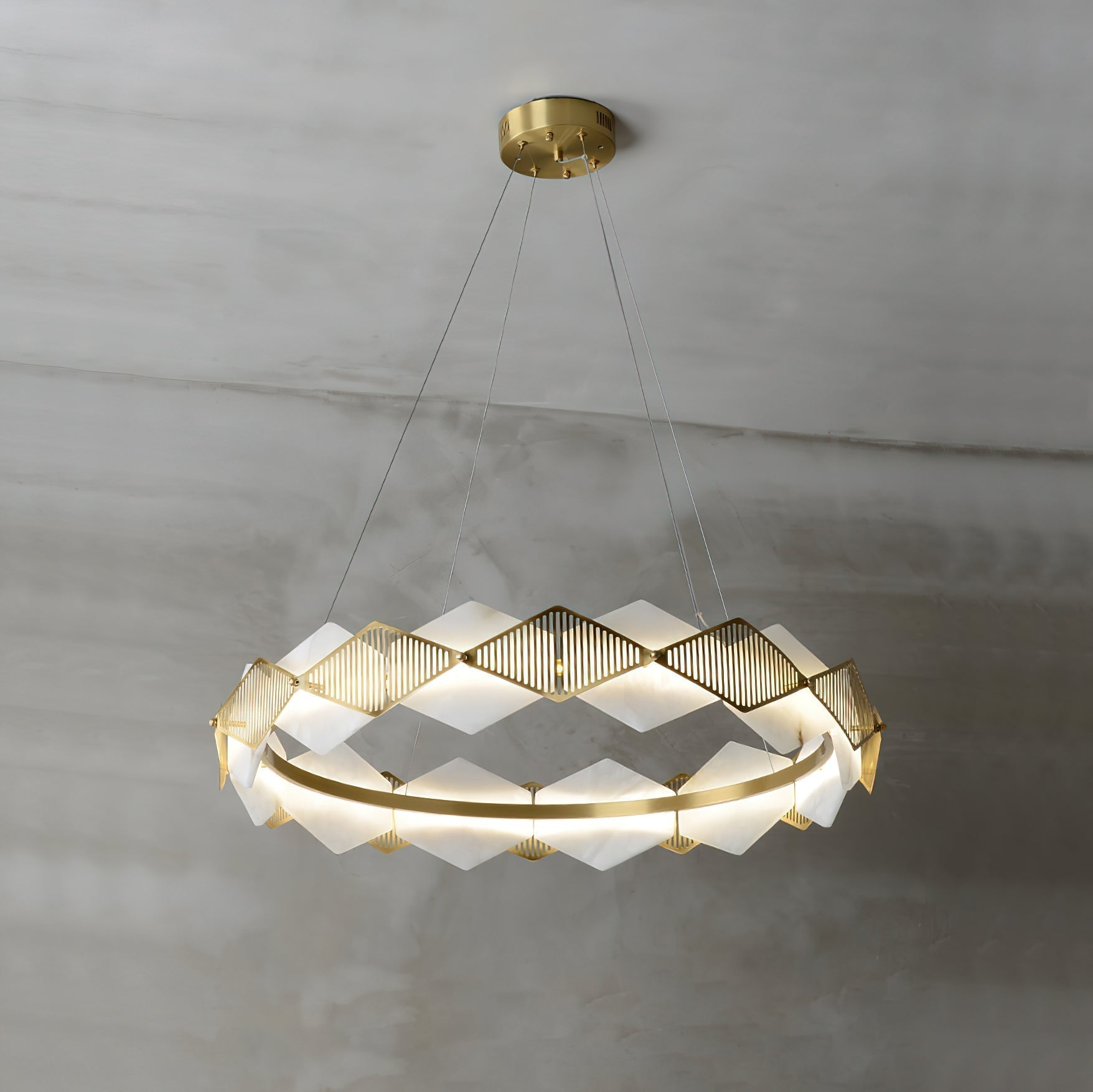 Teriuella Chandelier