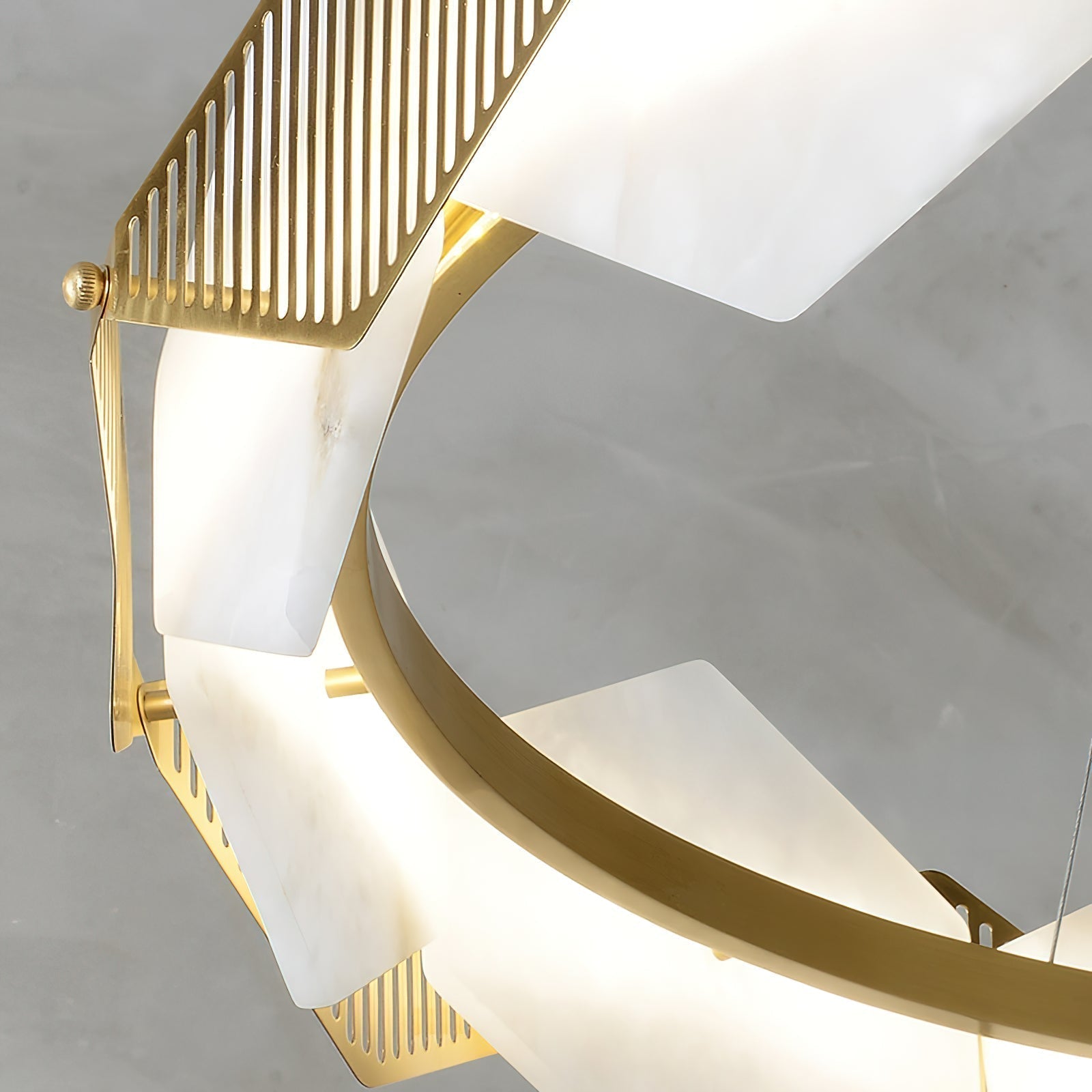 Teriuella Chandelier