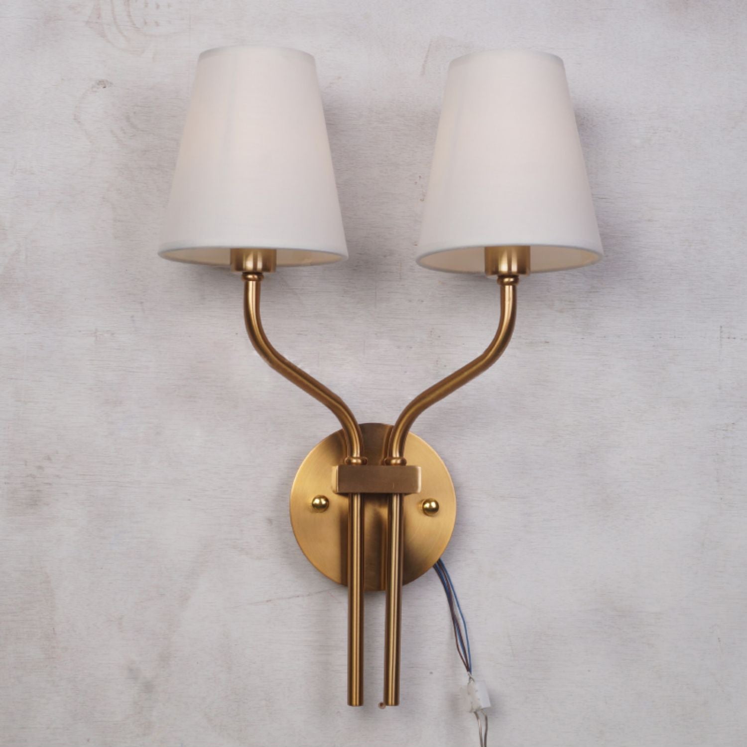 Ulreo Wall Lamp