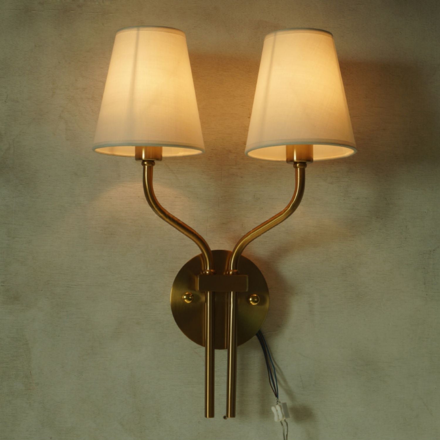 Ulreo Wall Lamp