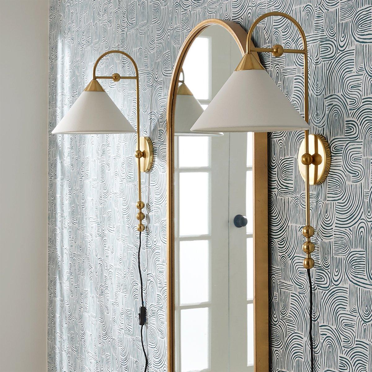 Renaelia Wall Lamp