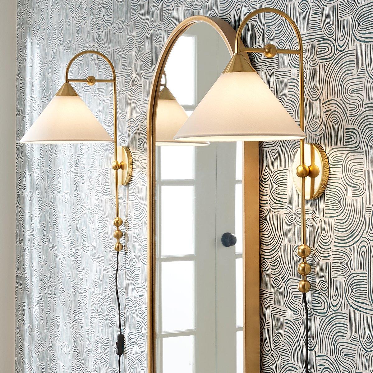 Renaelia Wall Lamp