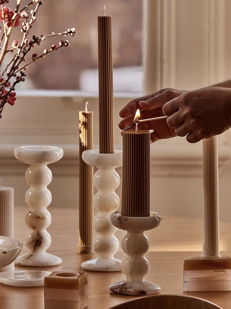 Totem jade Candle Holder