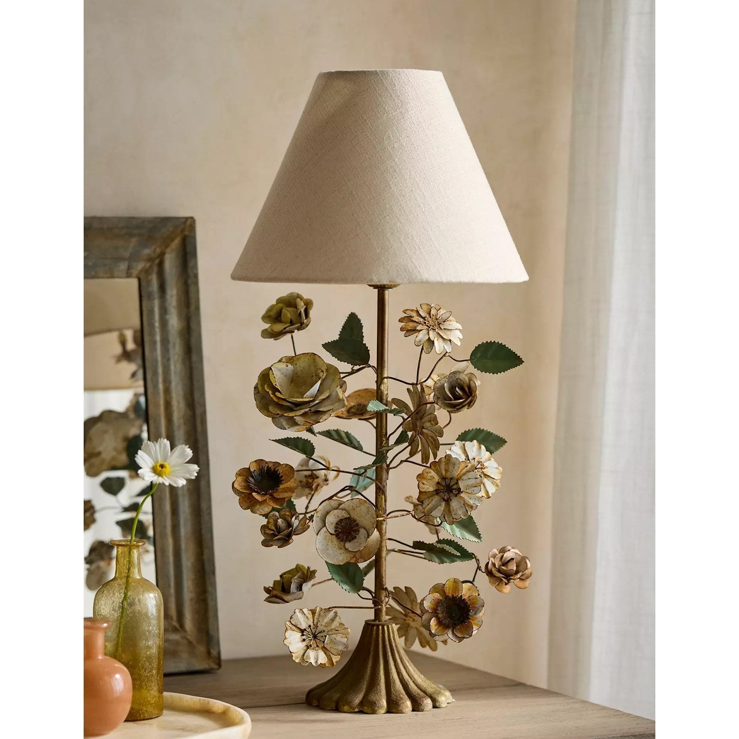 Sculpted Metal Floral Table Lamp