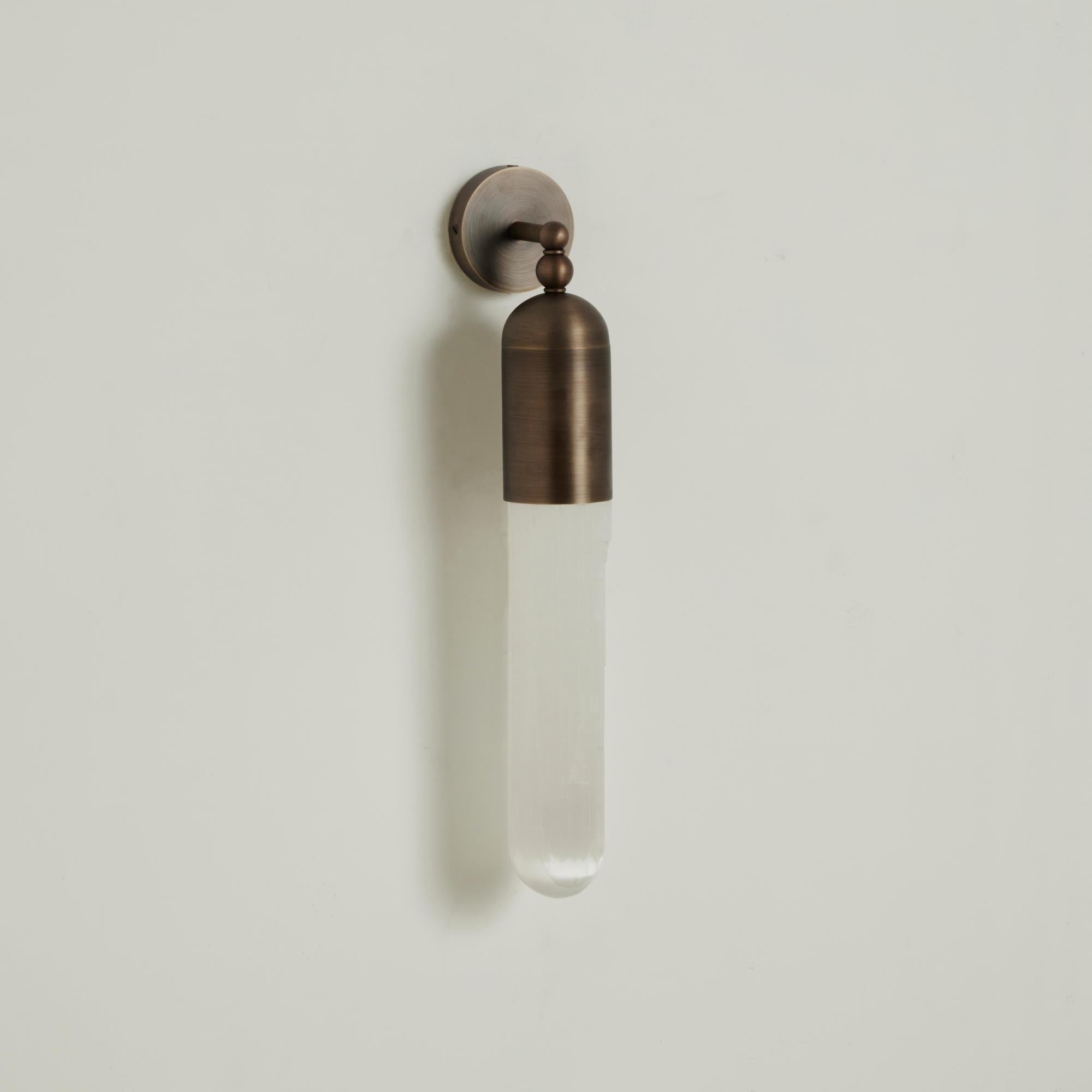 Nivaaine Alabaster Wall Lamp
